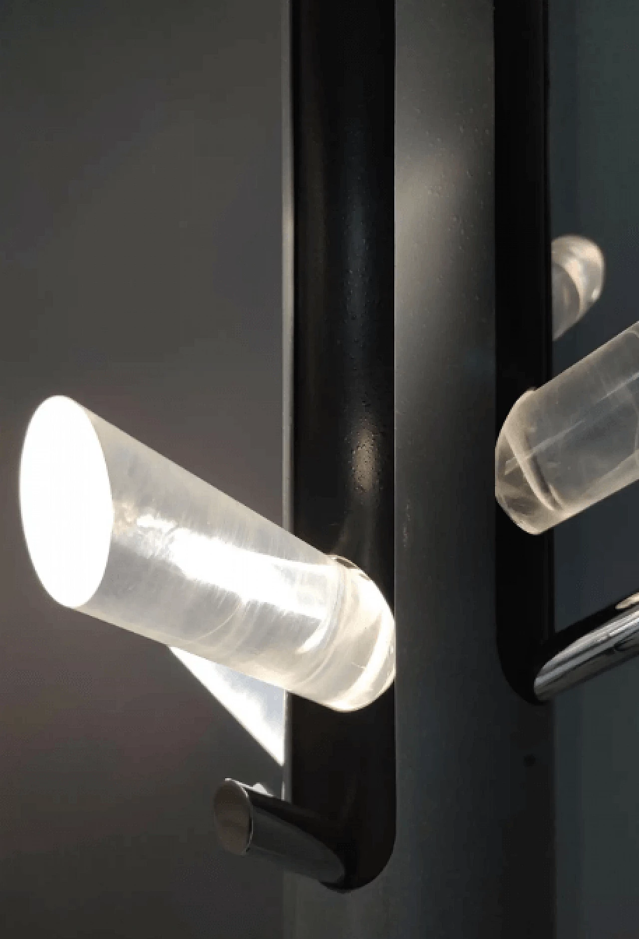 Illuminated painted iron, steel and plexiglass coat stand, 1970s 8