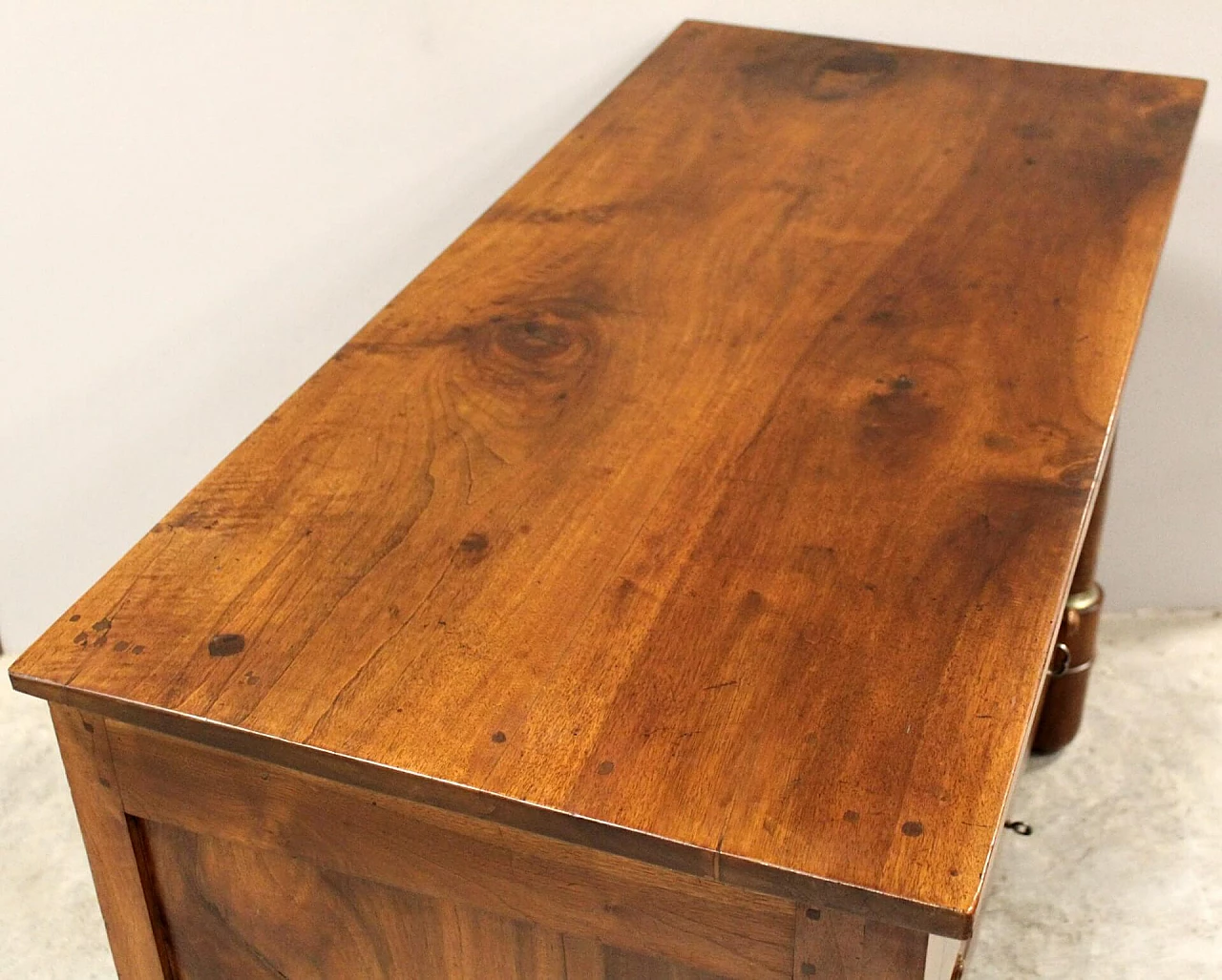 Empire chest of drawers in walnut, early 19th century 2