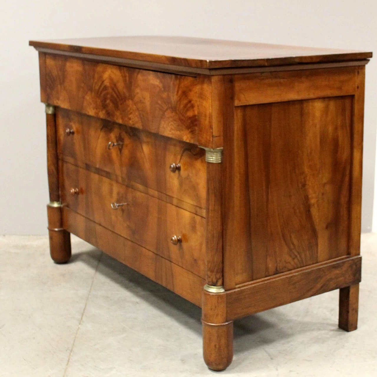 Empire chest of drawers in walnut, early 19th century 4