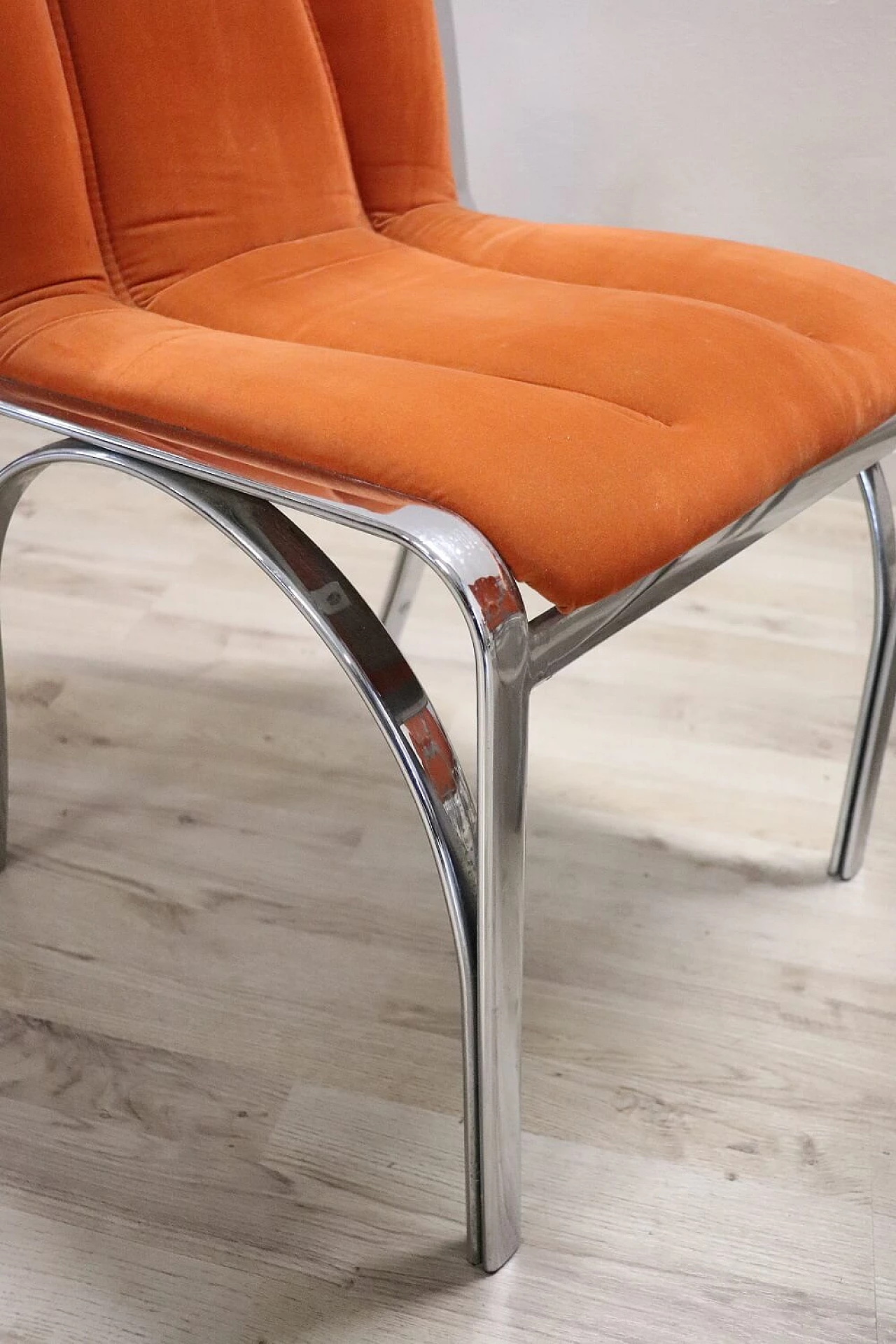 4 Chromed metal and orange velvet dining chairs, 1970s 10