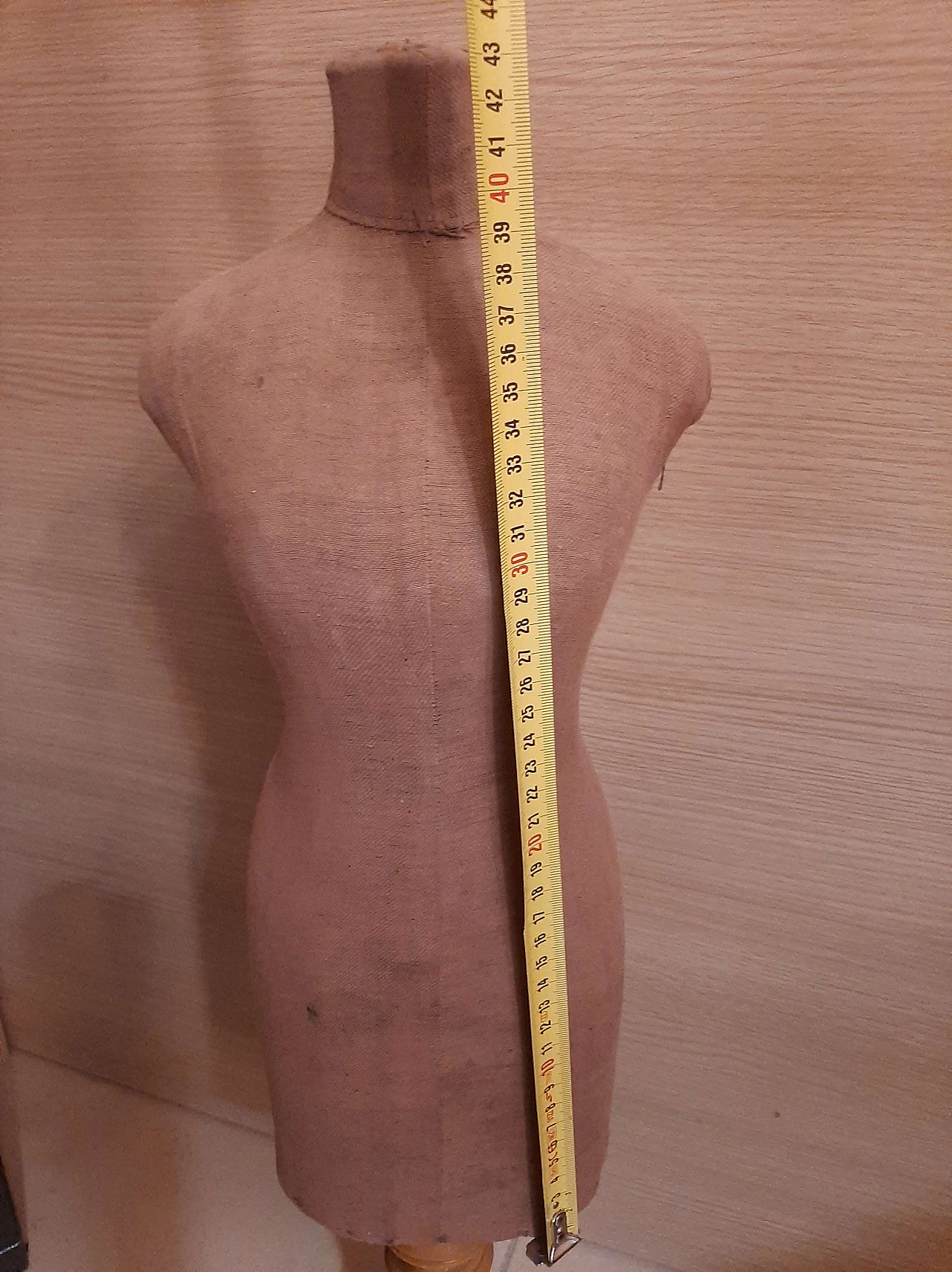 Manichino per bambola in tessuto, cartapesta e legno di D. Pighi, anni '50 5