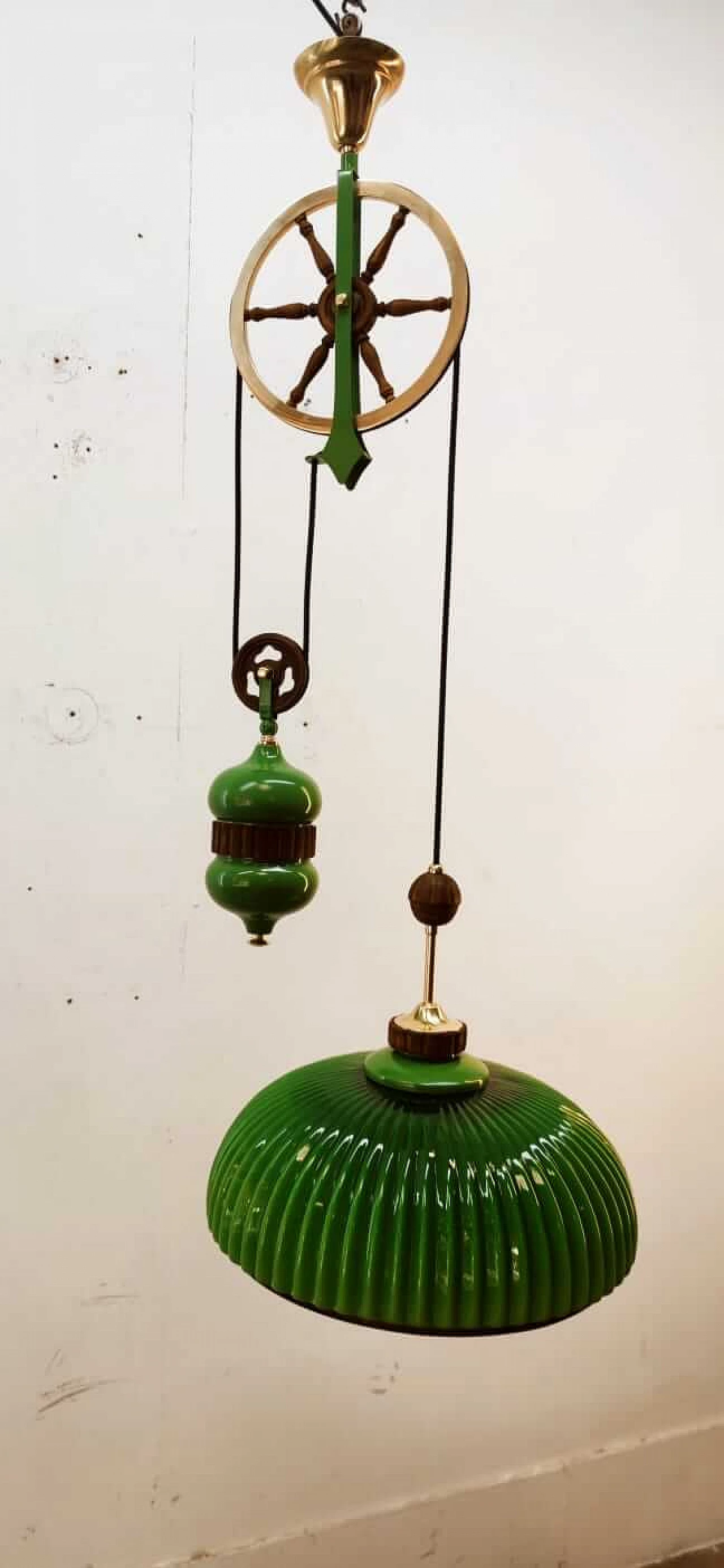 Lampada in vetro di Murano verde con carrucola in ottone e legno, anni '70 6