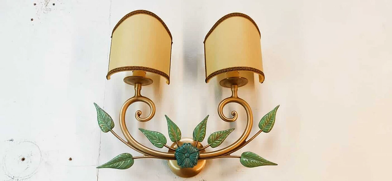 Applique a due luci in ottone con paralumi in pergamena, anni '80 2