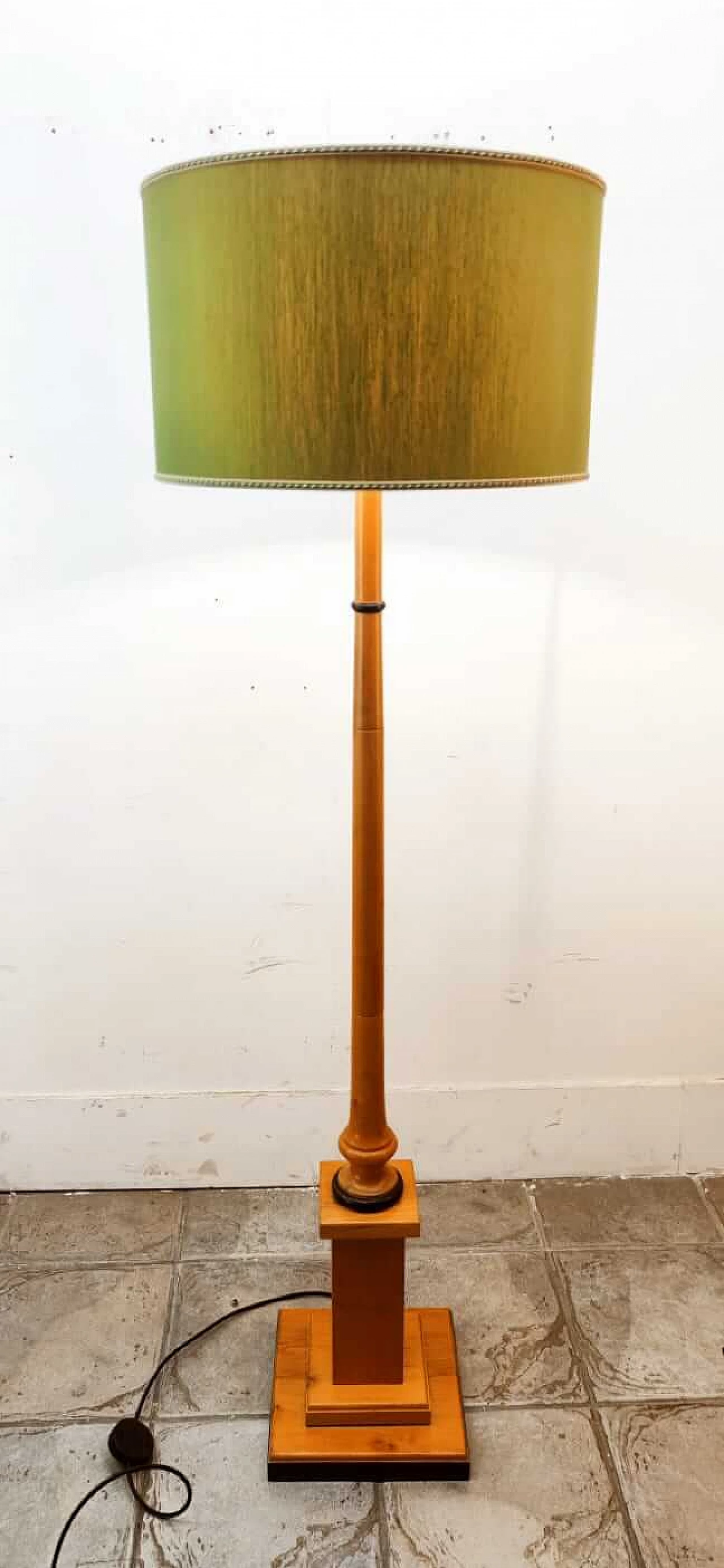 Wood floor lamp with green fabric lampshade, 1970s 9