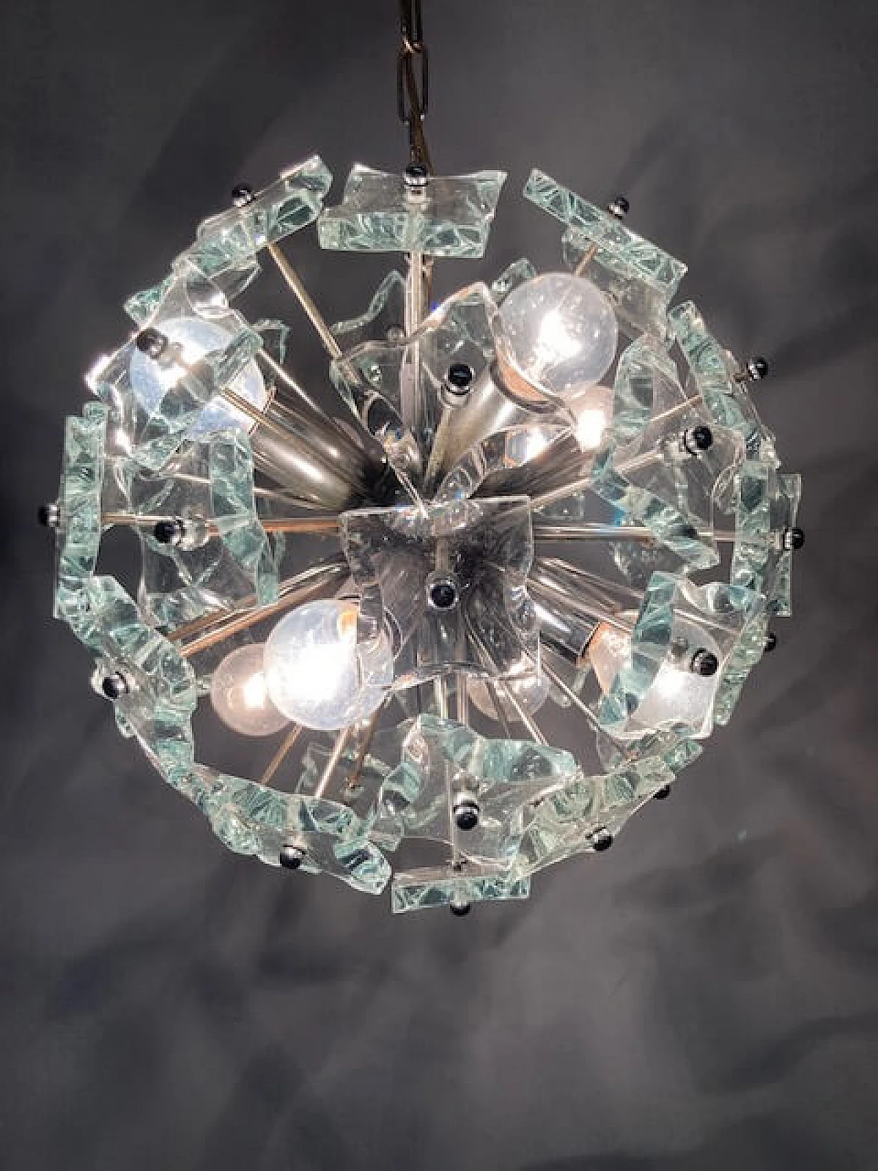 Sputnik eight-light frosted glass chandelier for Fontana Arte, 1968 4