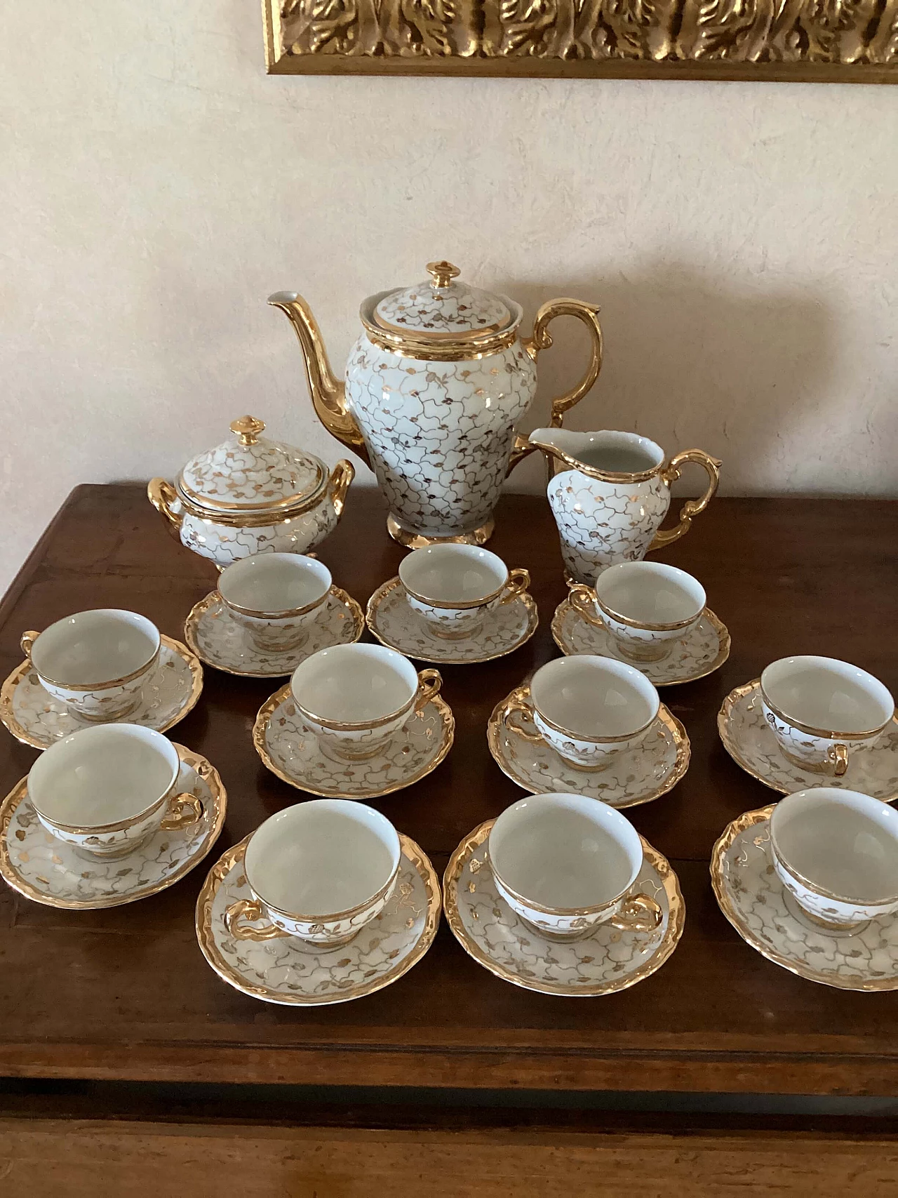 White and gilded ceramic coffee service, 1940s 1