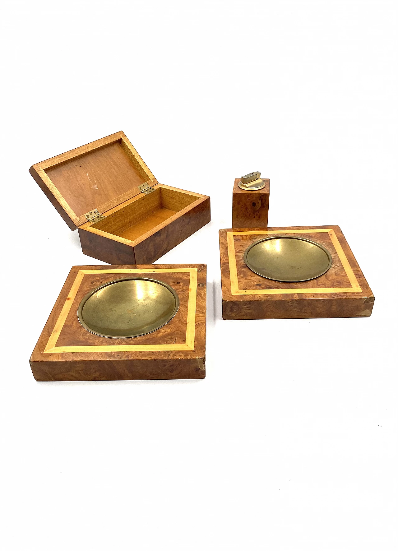 Pair of ashtrays, lighter and cigar holder in brass and wood, 1970s 12