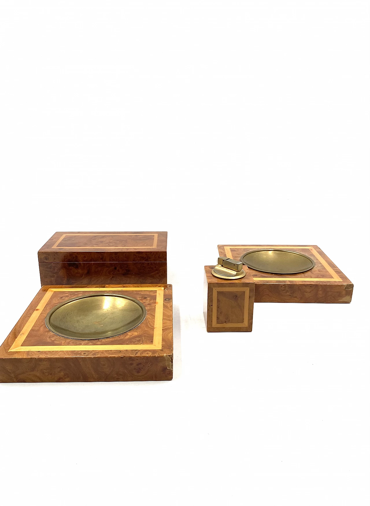 Pair of ashtrays, lighter and cigar holder in brass and wood, 1970s 24