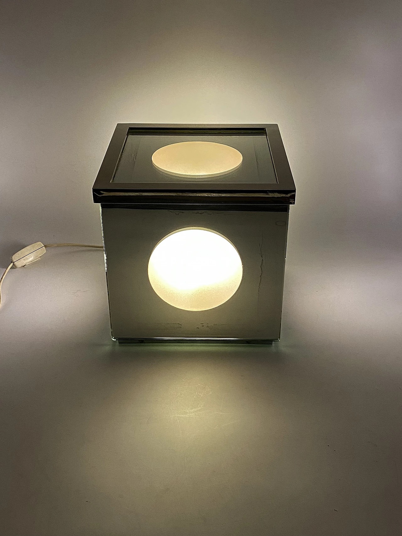 Cubic mirror table lamp, 1970s 18