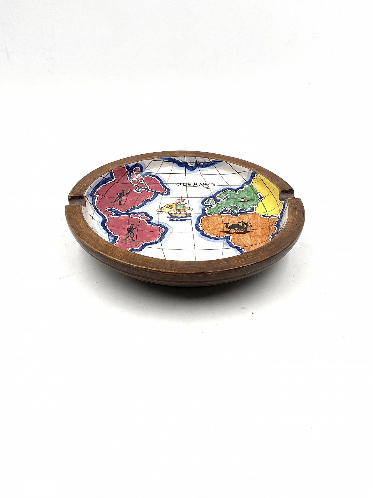 Ashtray with globe in polychrome ceramic by Zaccagnini, 1940s 6