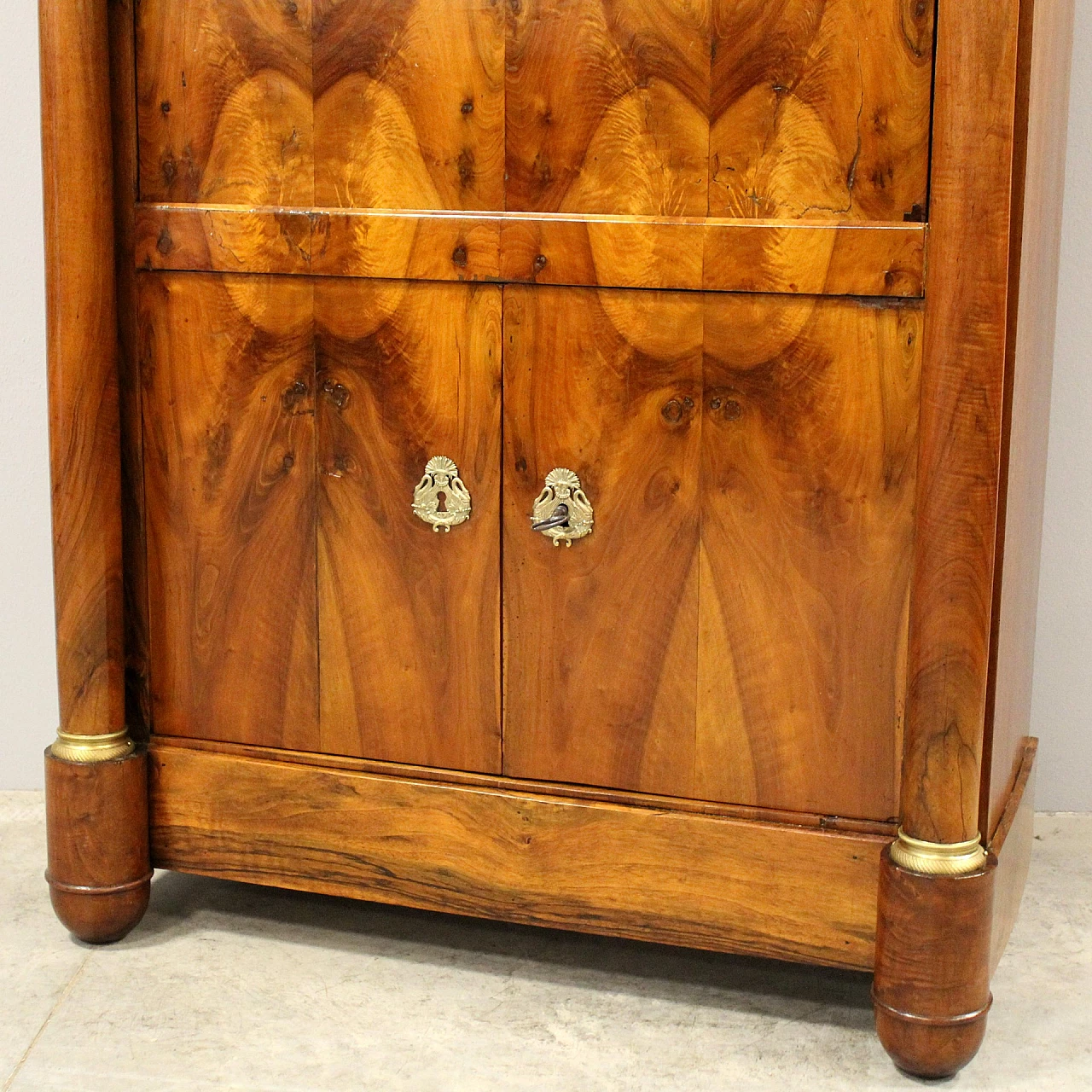 Empire solid walnut secrétaire, early 19th century 1