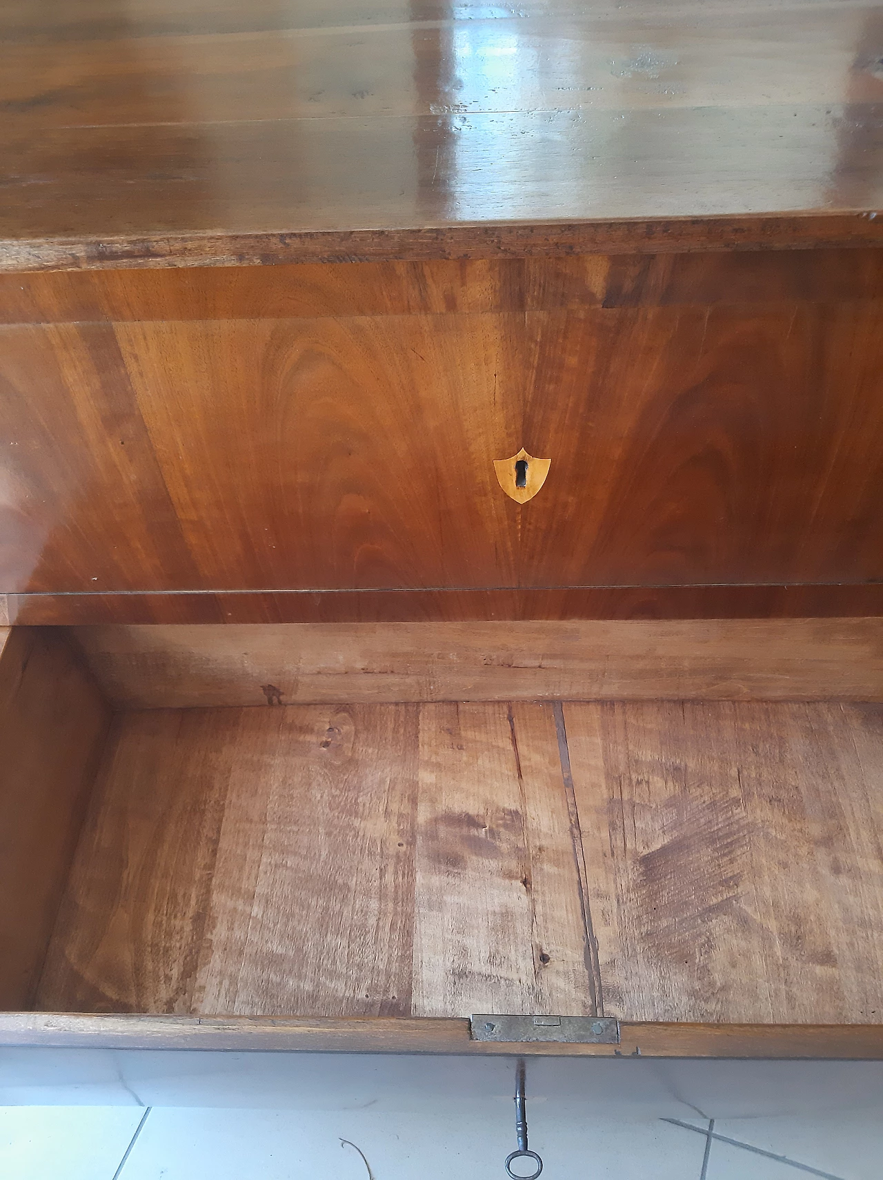 Cassettone in legno lastronato noce, fine '700 5