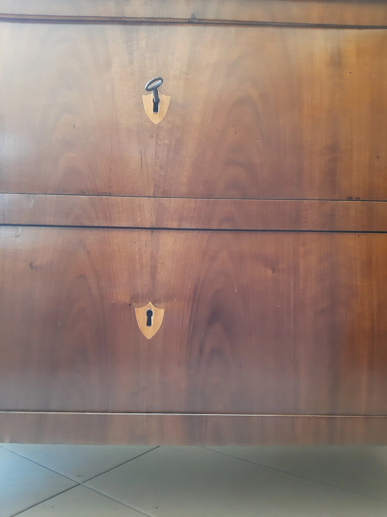 Cassettone in legno lastronato noce, fine '700 11