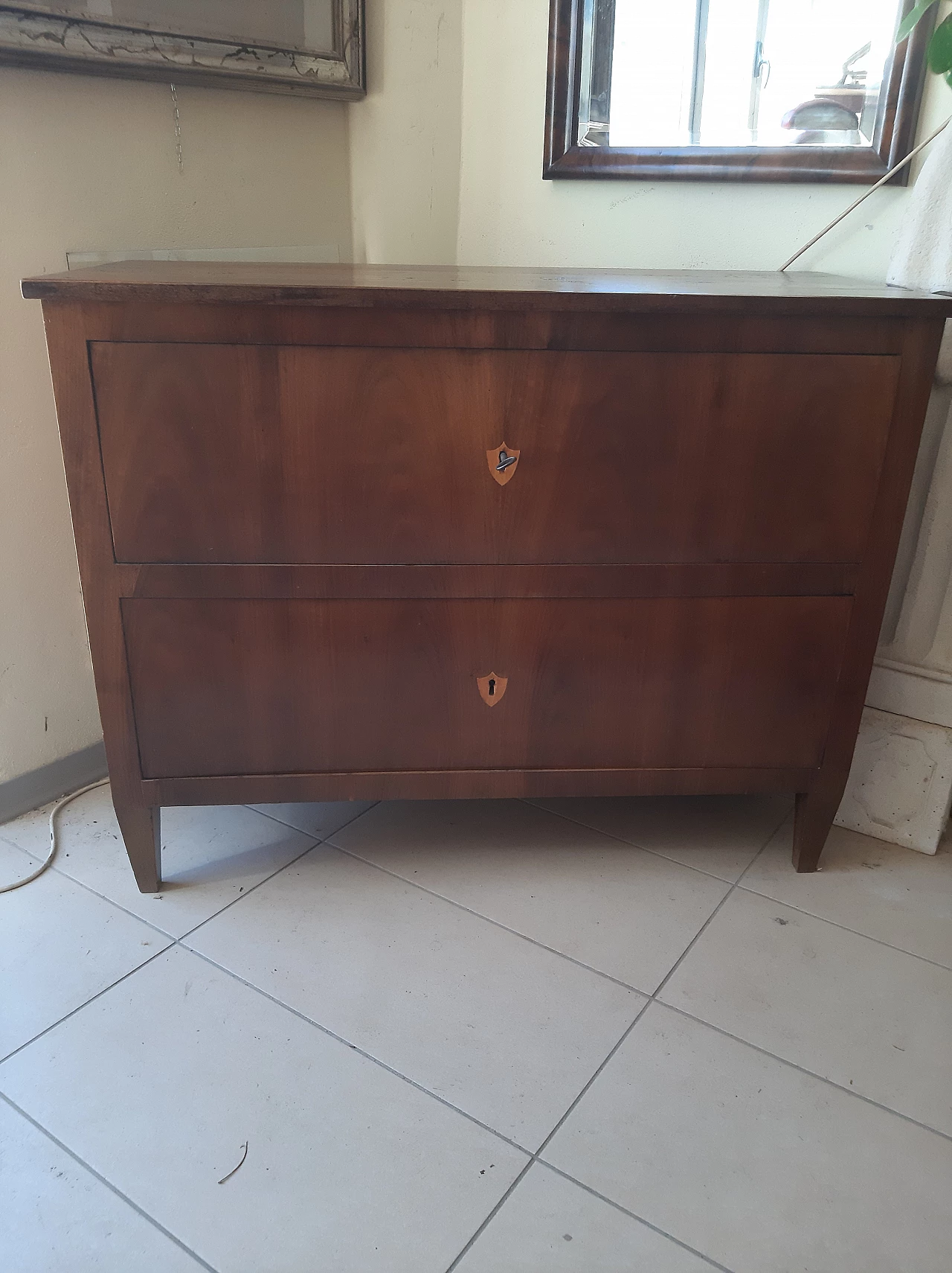 Cassettone in legno lastronato noce, fine '700 13