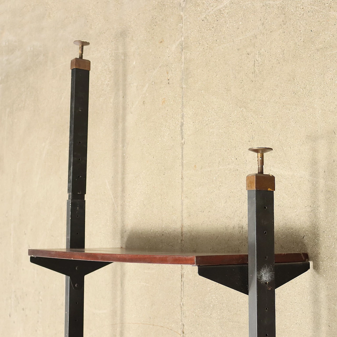 Libreria a soffitto in noce impiallacciato e metallo, anni '60 9