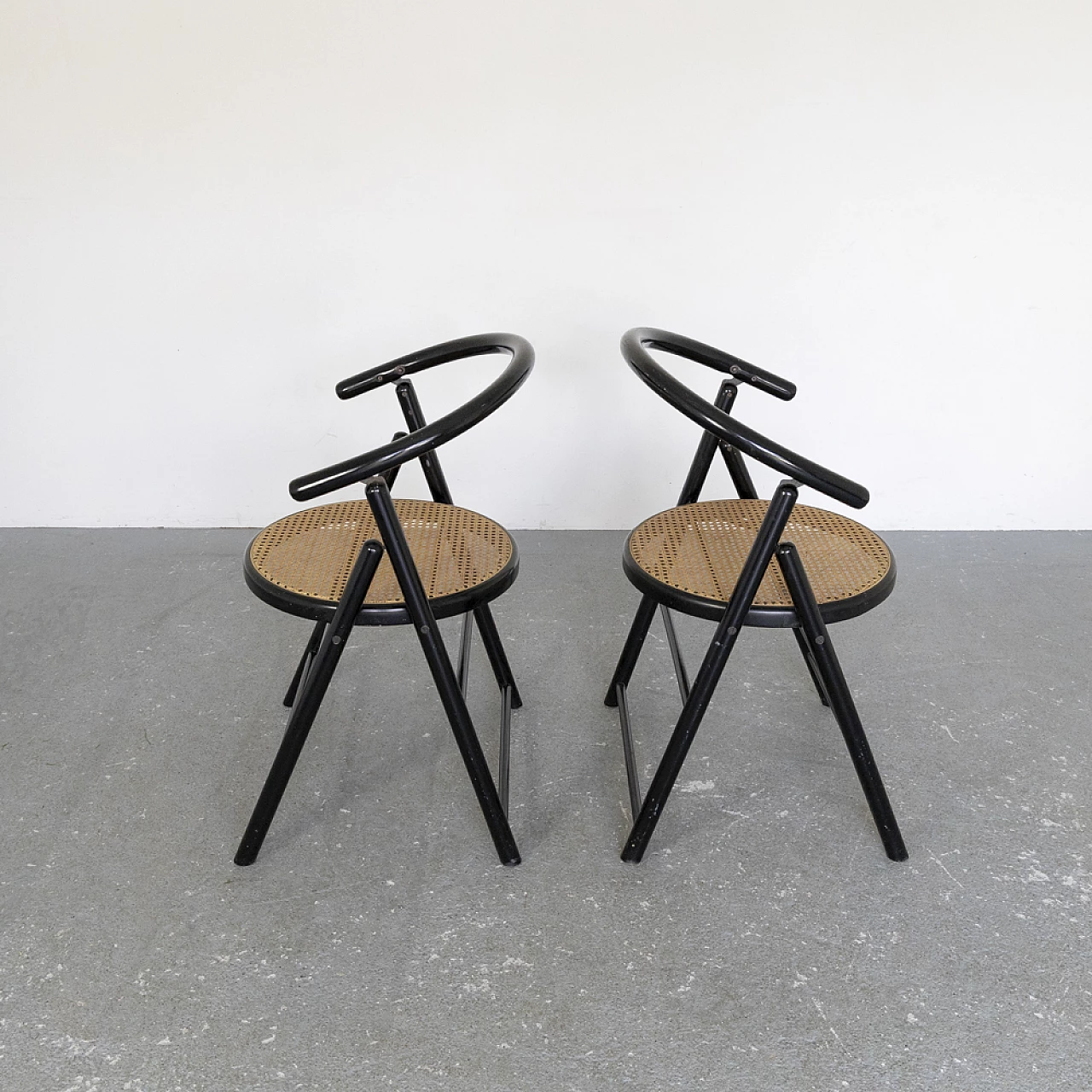 Pair of Vienna straw chairs, 1960s 4