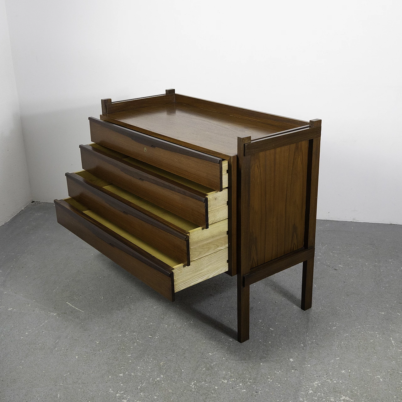 Teak wood chest of drawers, 1960s 6