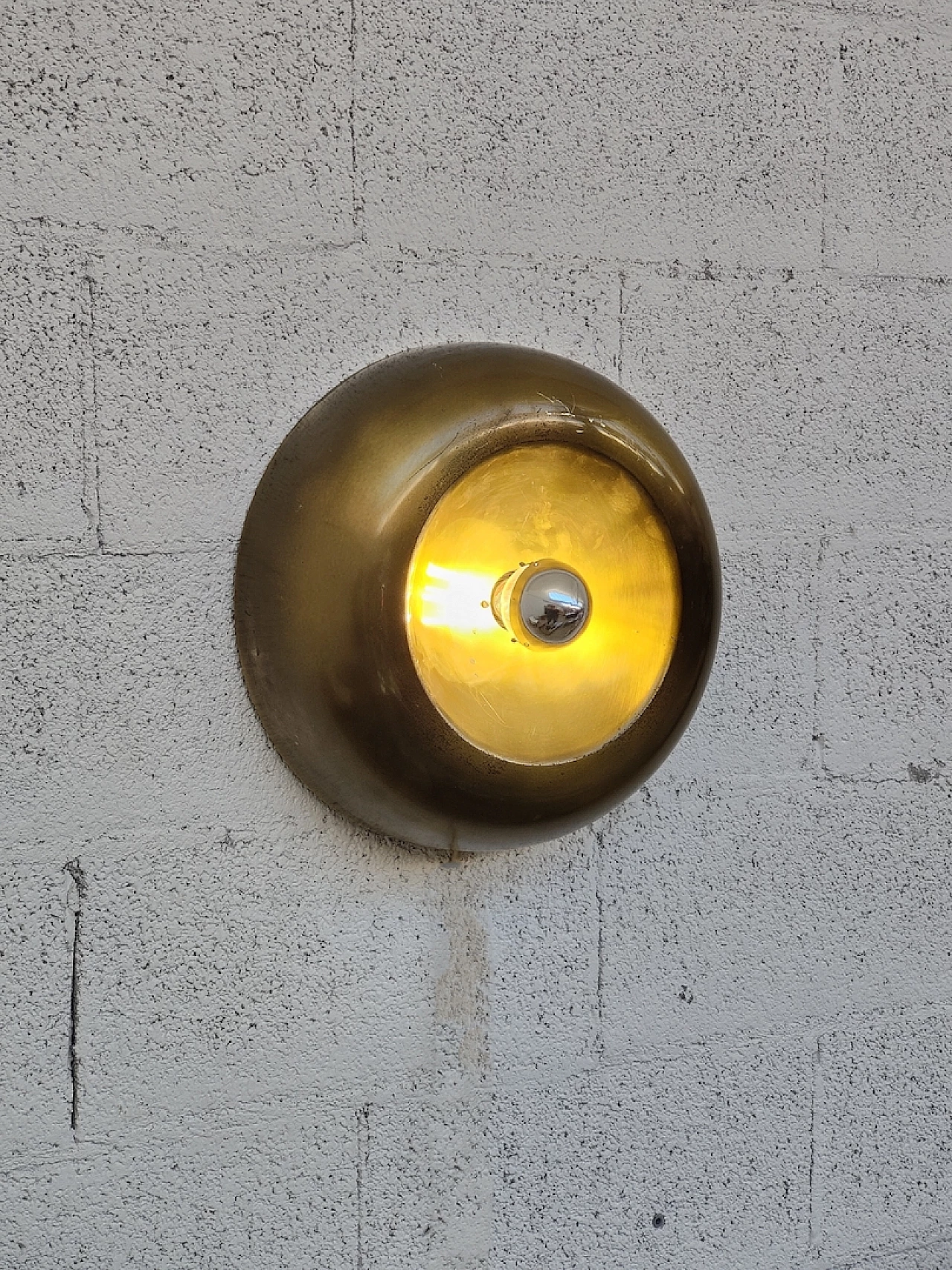 Pair of round brass wall lights, 1960s 4