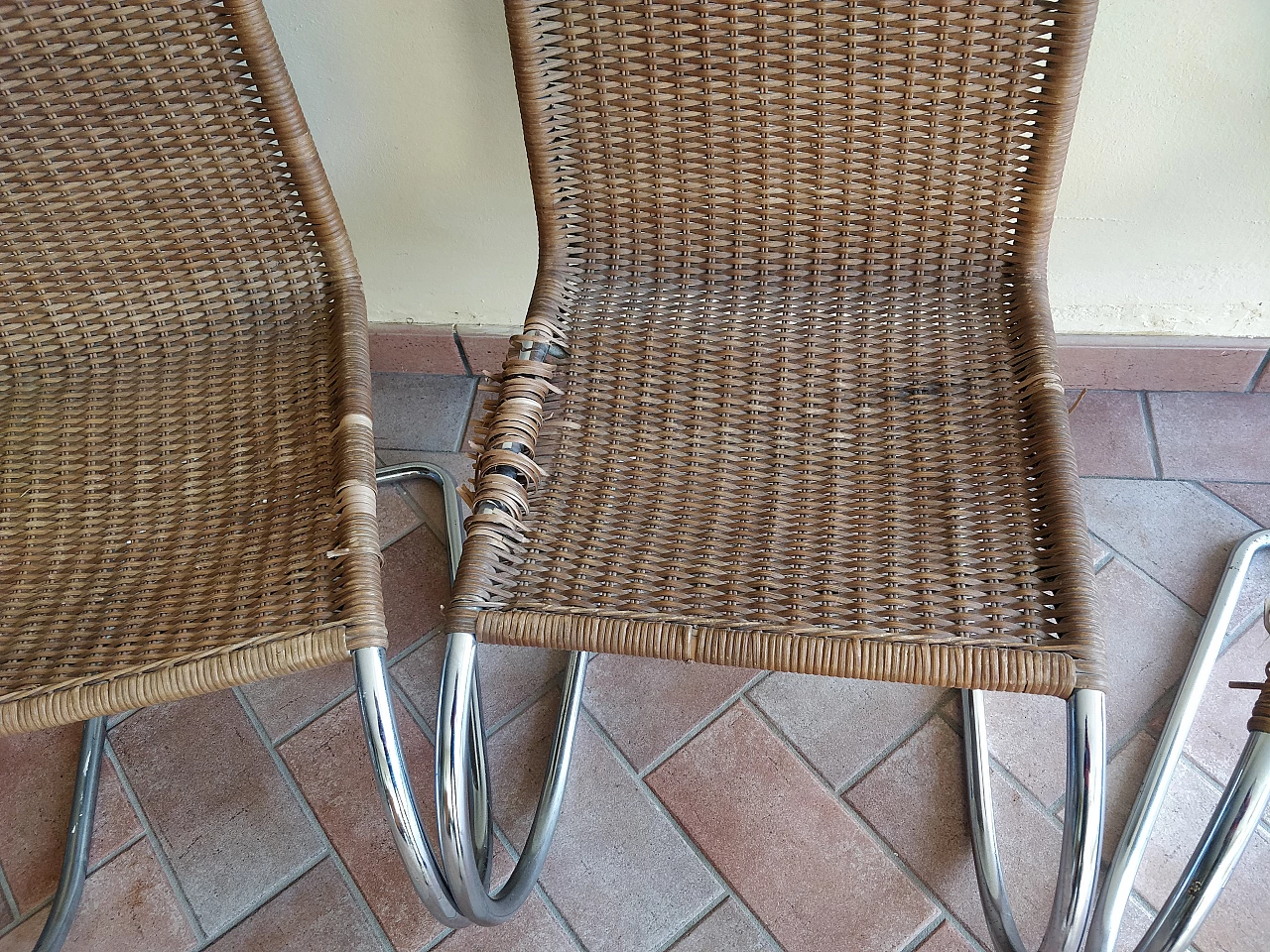 3 Sedie MR10 in acciaio cromato e rattan di Ludwig Mies van der Rohe per Thonet, anni '60 5