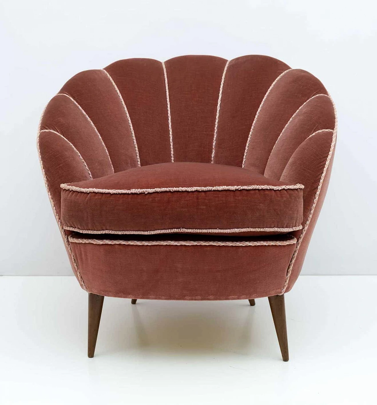 Pair of Margherita armchairs by Gio Ponti for ISA Bergamo, 1950s 6