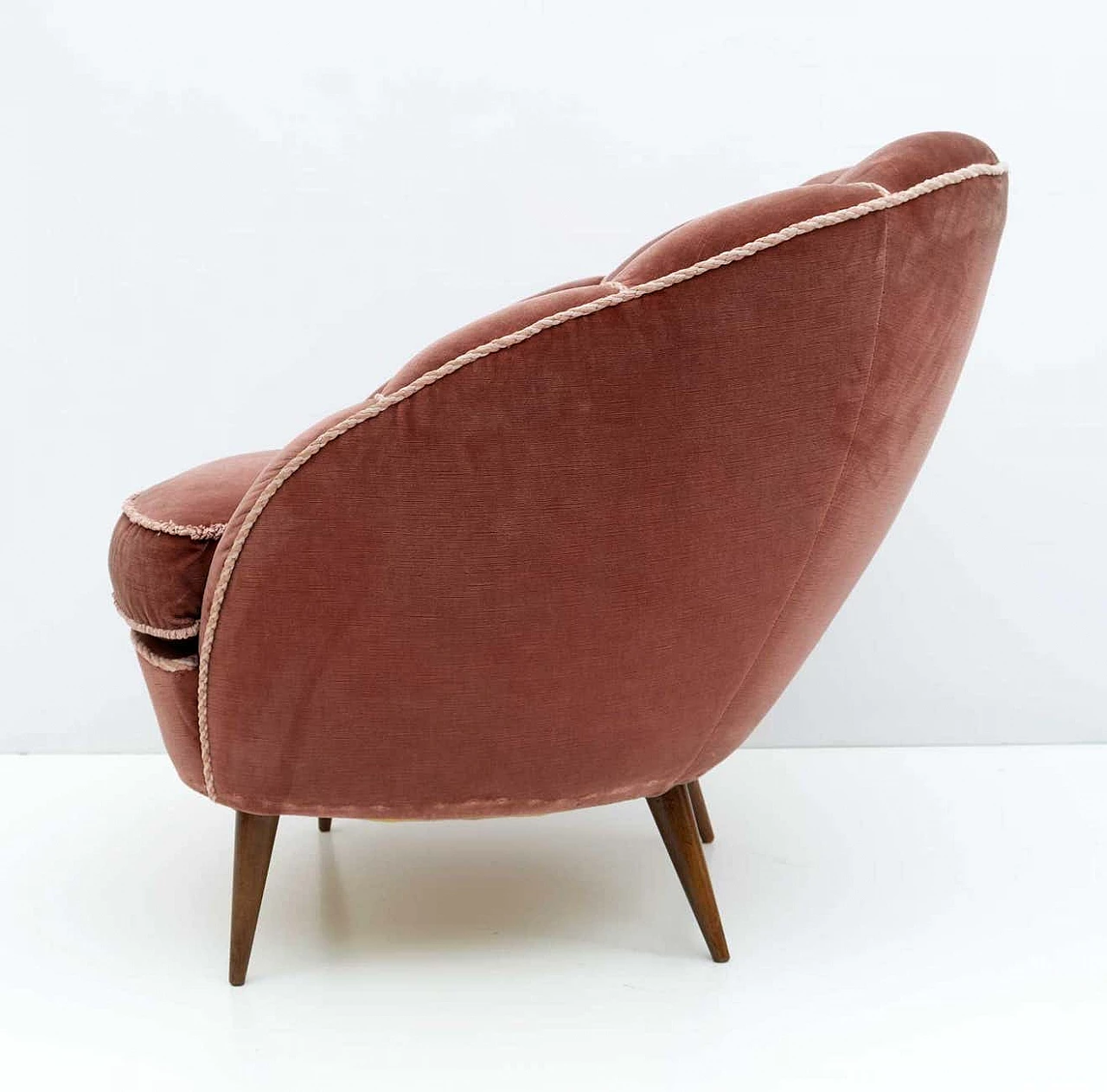 Pair of Margherita armchairs by Gio Ponti for ISA Bergamo, 1950s 8