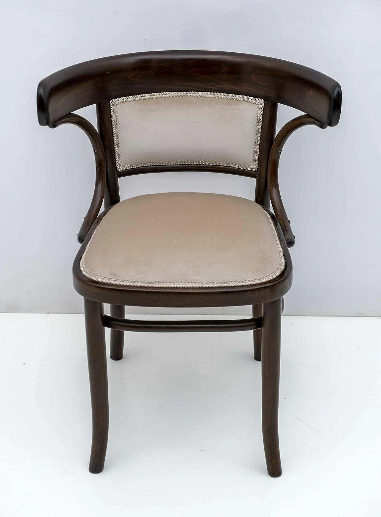 Sedia Thonet in faggio curvato con braccioli, anni '20 5