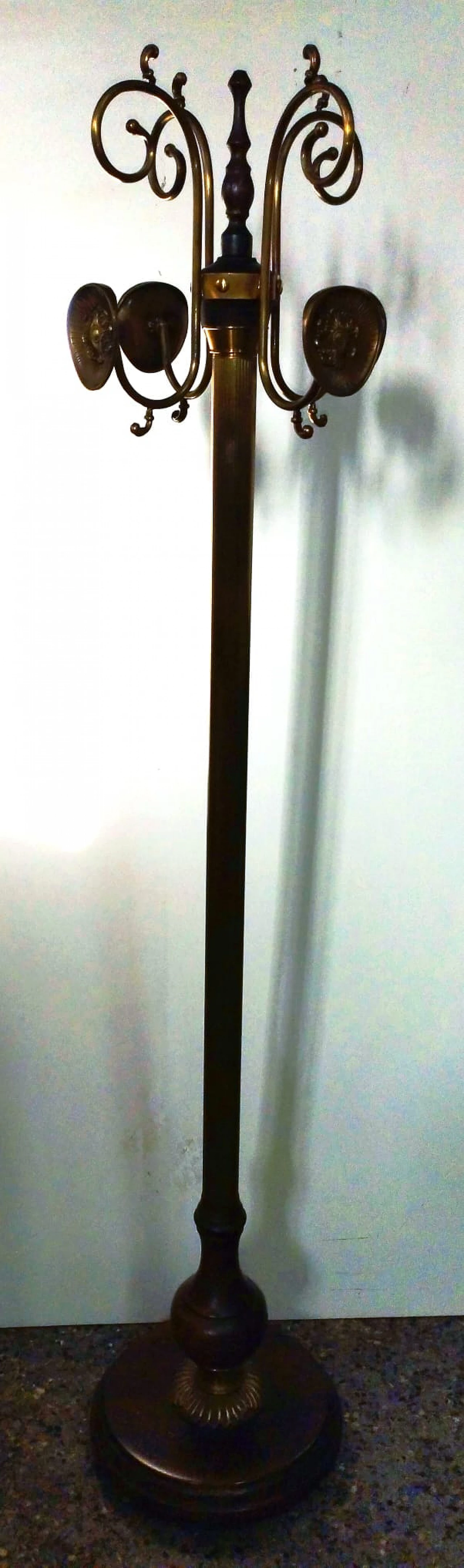 Appendiabiti in ottone e legno, anni '60 2