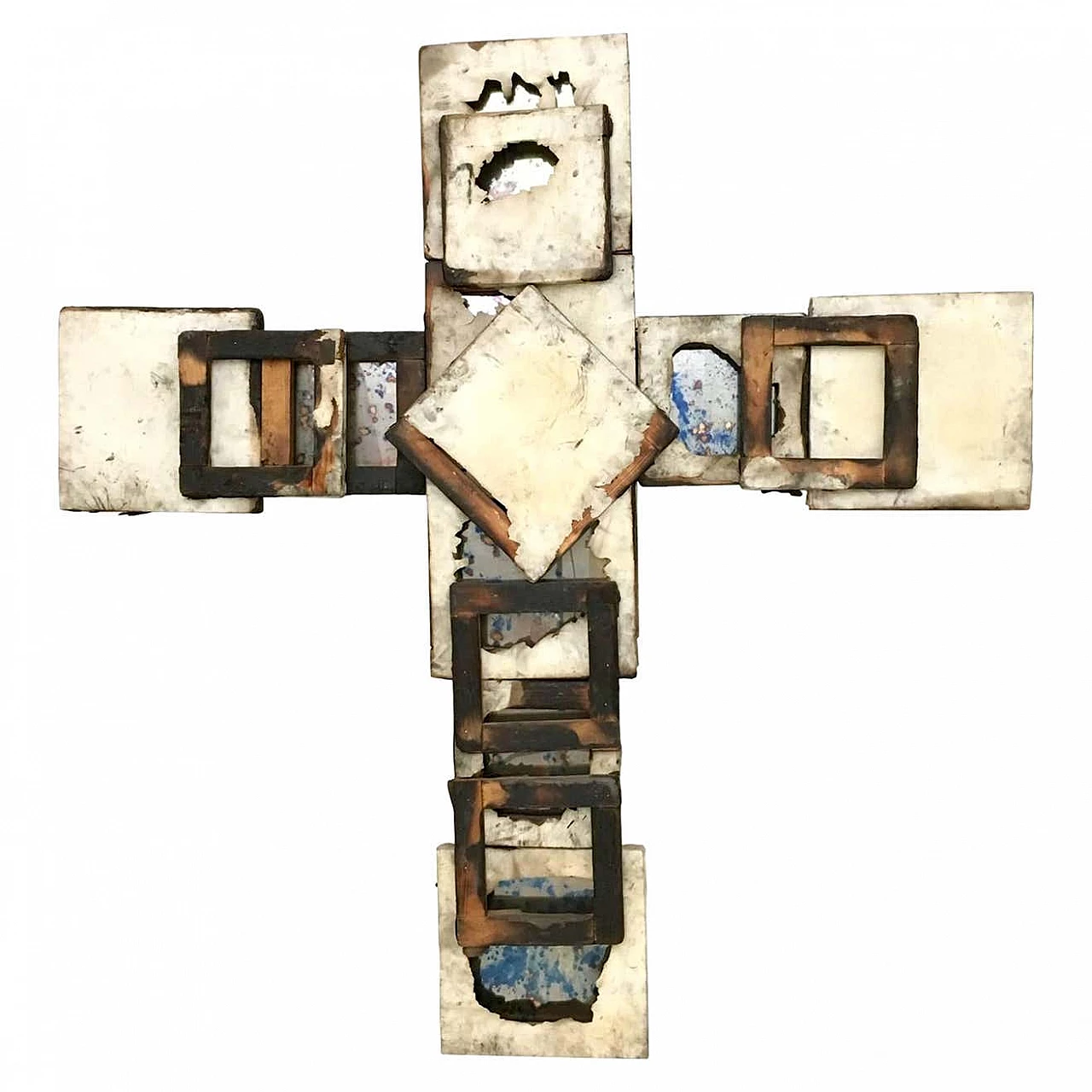 Santa Croce in metallo, vetro, legno e tela bruciata, anni '2000 1