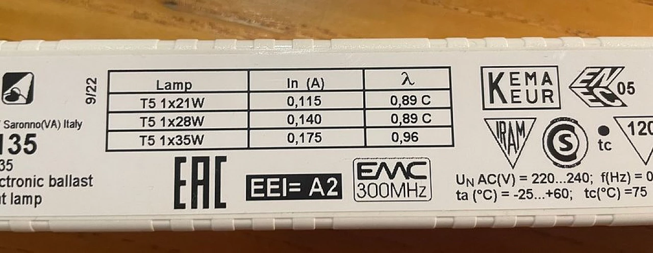 Teda floor lamp by Ferdi Giardini for Oluce, 1990s 23