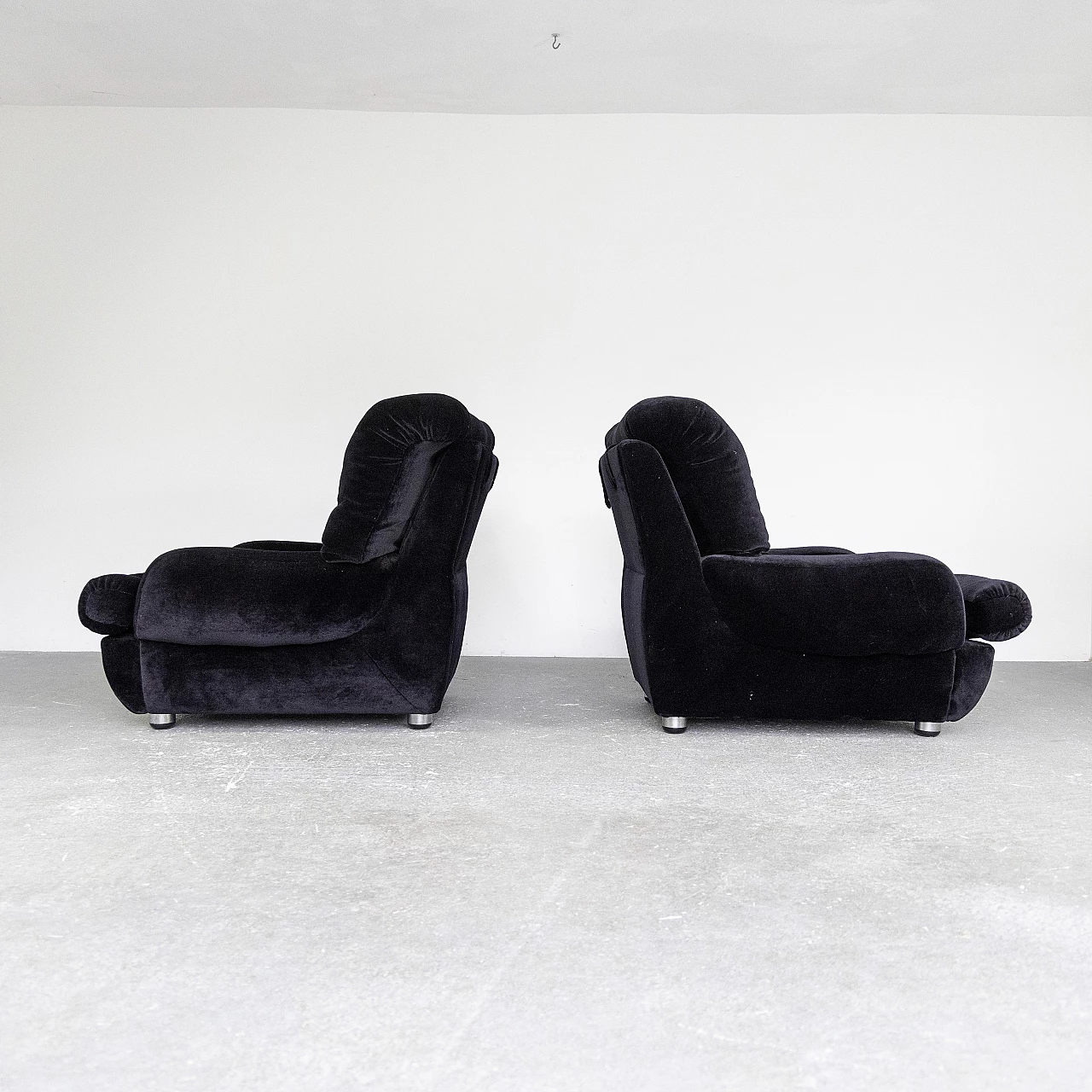 Pair of black velvet armchairs, 1970s 4