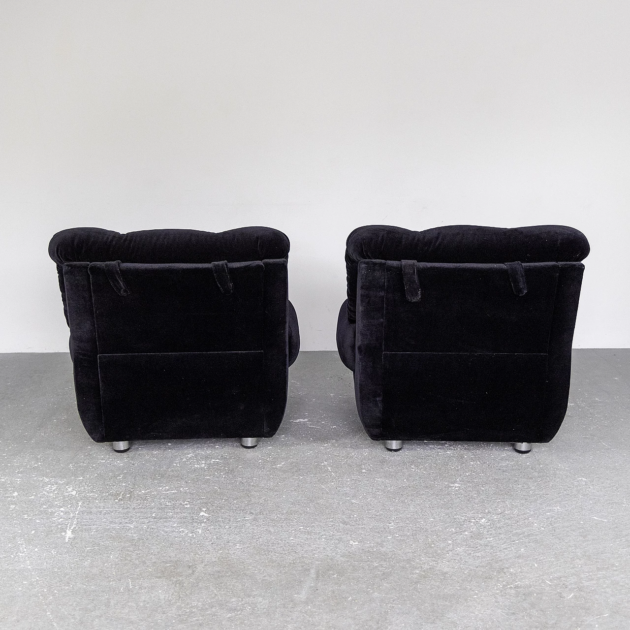 Pair of black velvet armchairs, 1970s 5