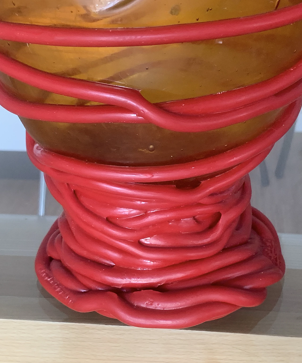 Vaso Spaghetti in resina di Gaetano Pesce 7