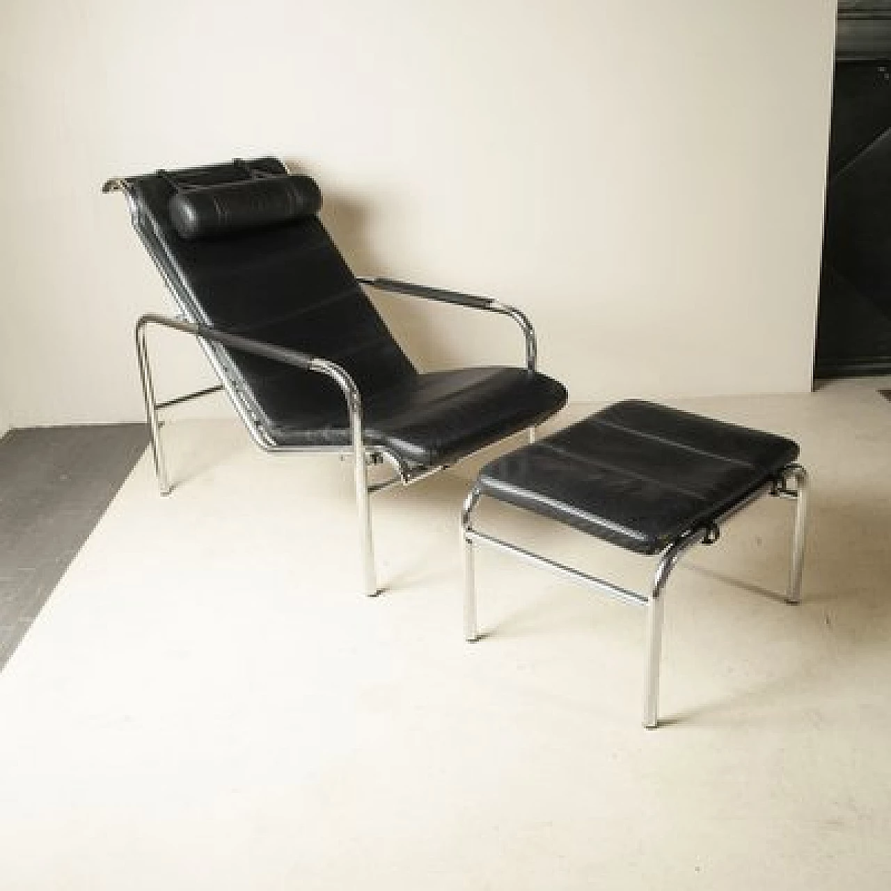 Genni armchair and footstool by Gabriele Mucchi for Zanotta, 1970s 11