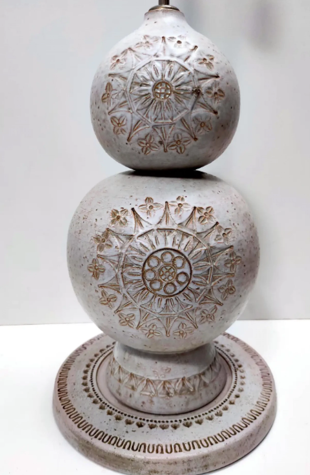 Siviglia engraved ceramic table lamp by Aldo Londi for Bitossi, 1960s 5