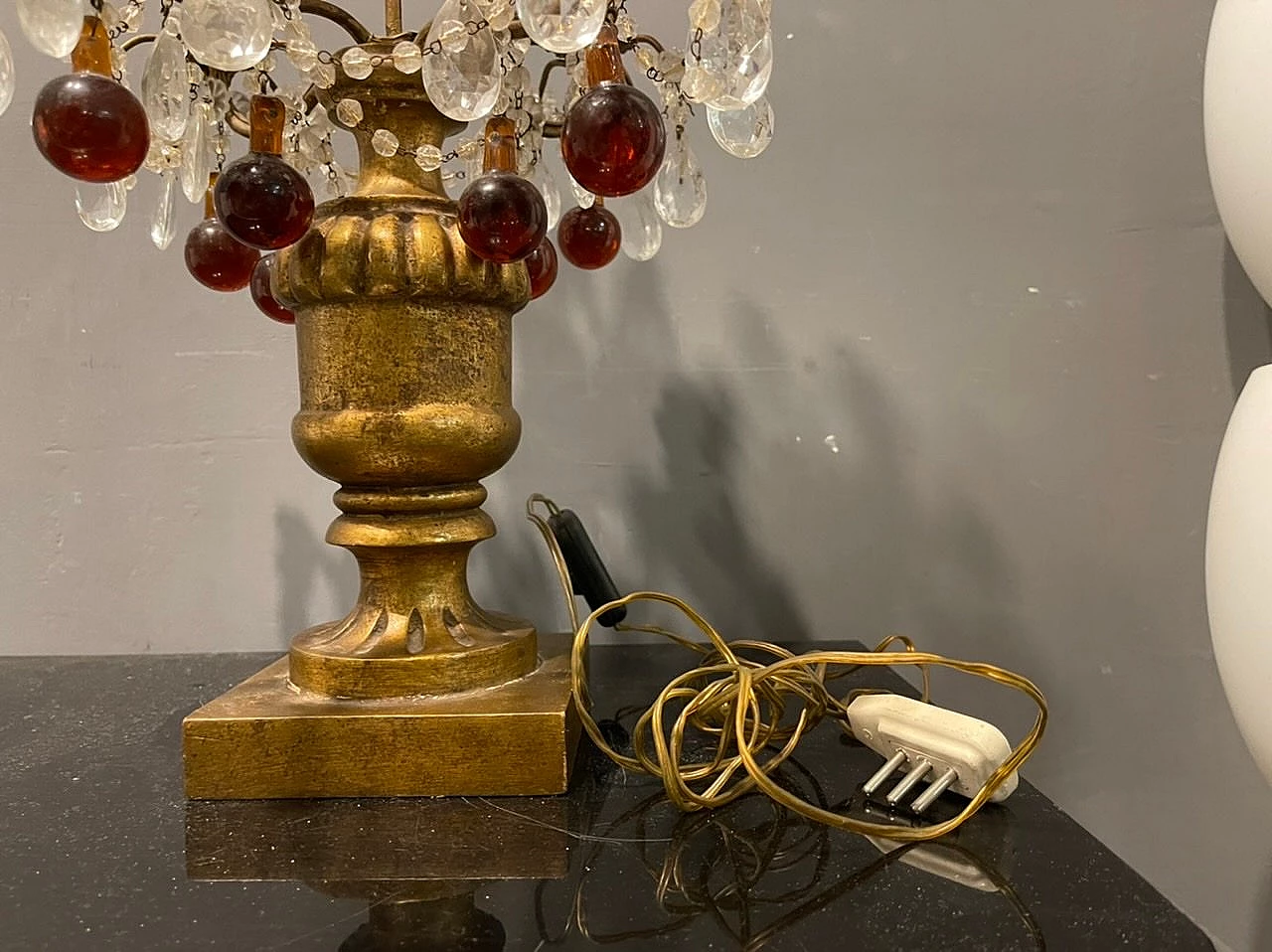 Lampada da tavolo in vetro ambrato, trasparente e dorato, anni '40 5