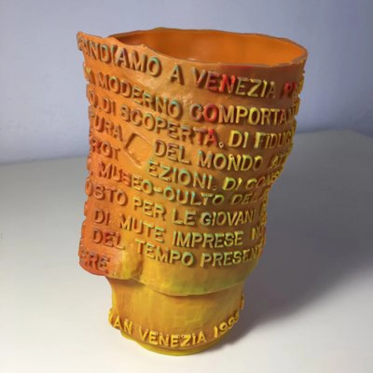 Resin Goto vase by Gaetano Pesce for Caffè Florian, 1990s 1