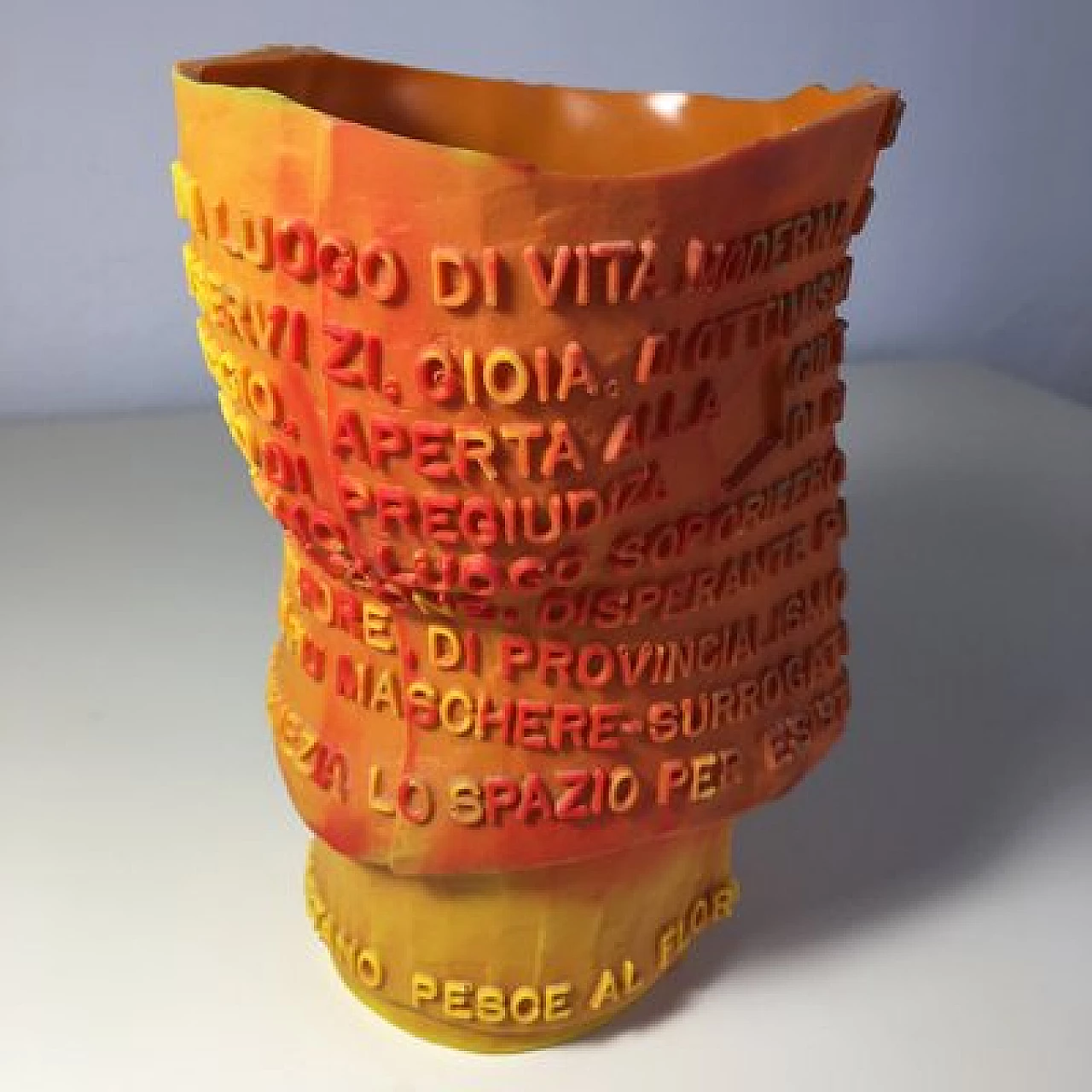 Resin Goto vase by Gaetano Pesce for Caffè Florian, 1990s 3