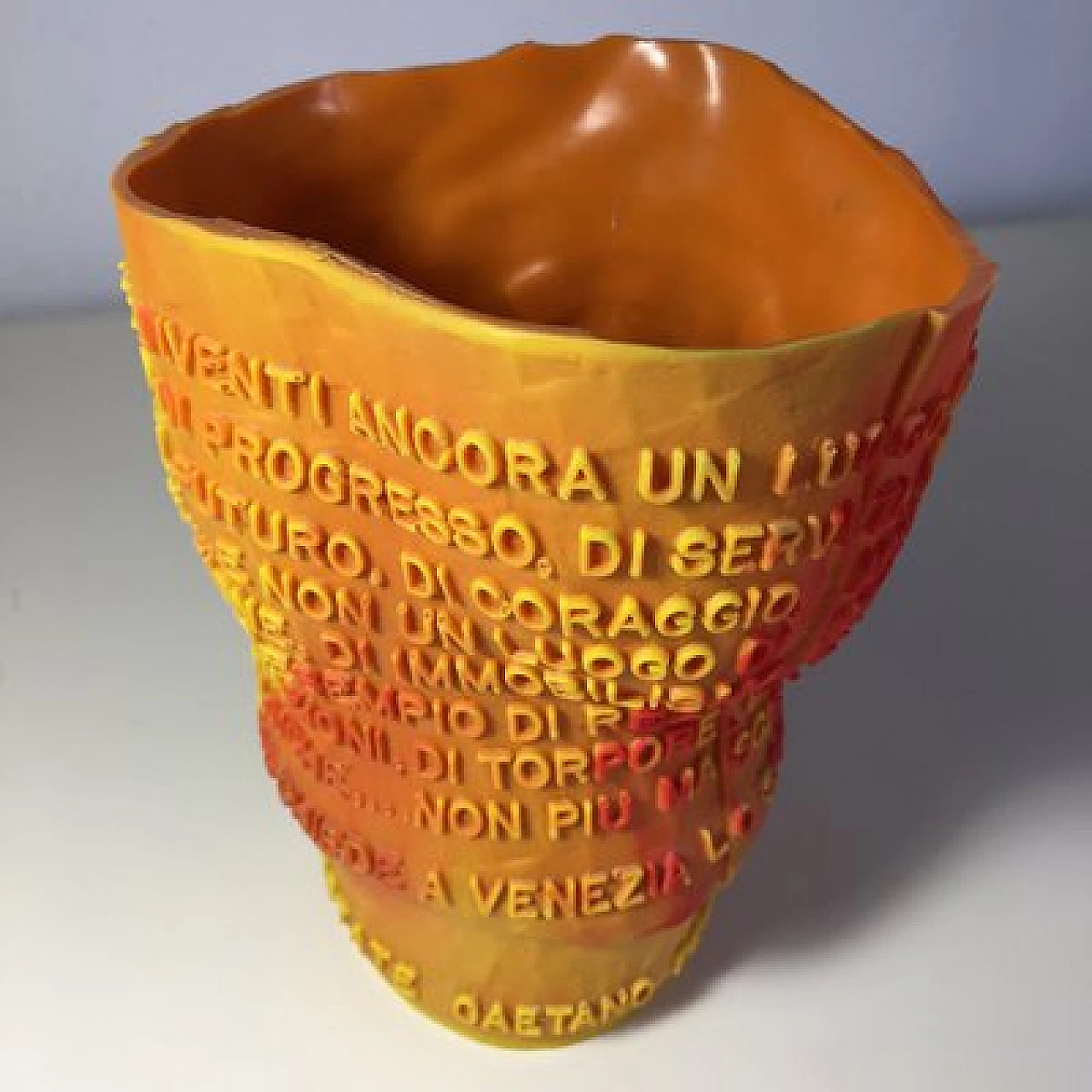 Resin Goto vase by Gaetano Pesce for Caffè Florian, 1990s 10