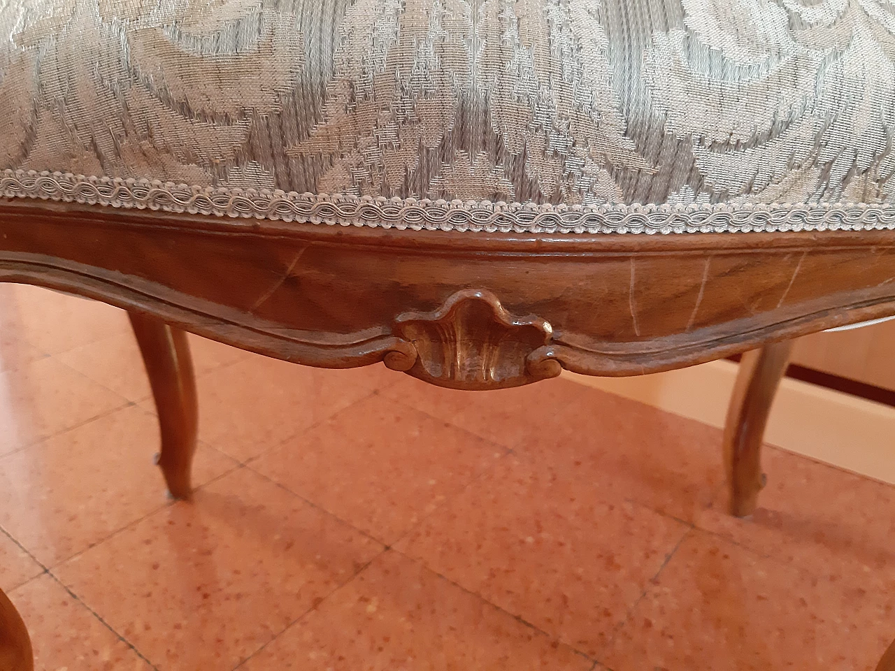 Ottomana in stile Chippendale in legno scolpito, anni '20 6