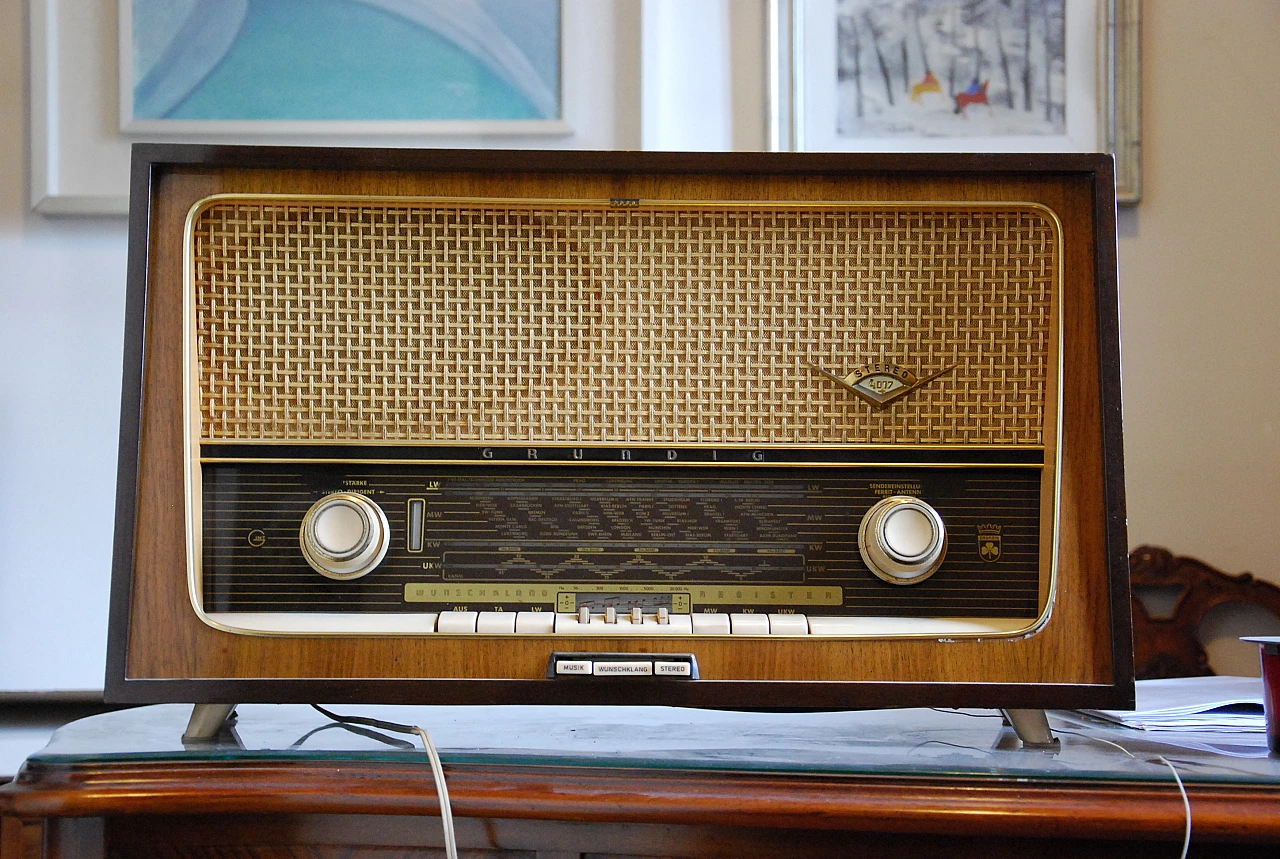 Wood 4017 Stereo radio by Grundig, 1960s 3