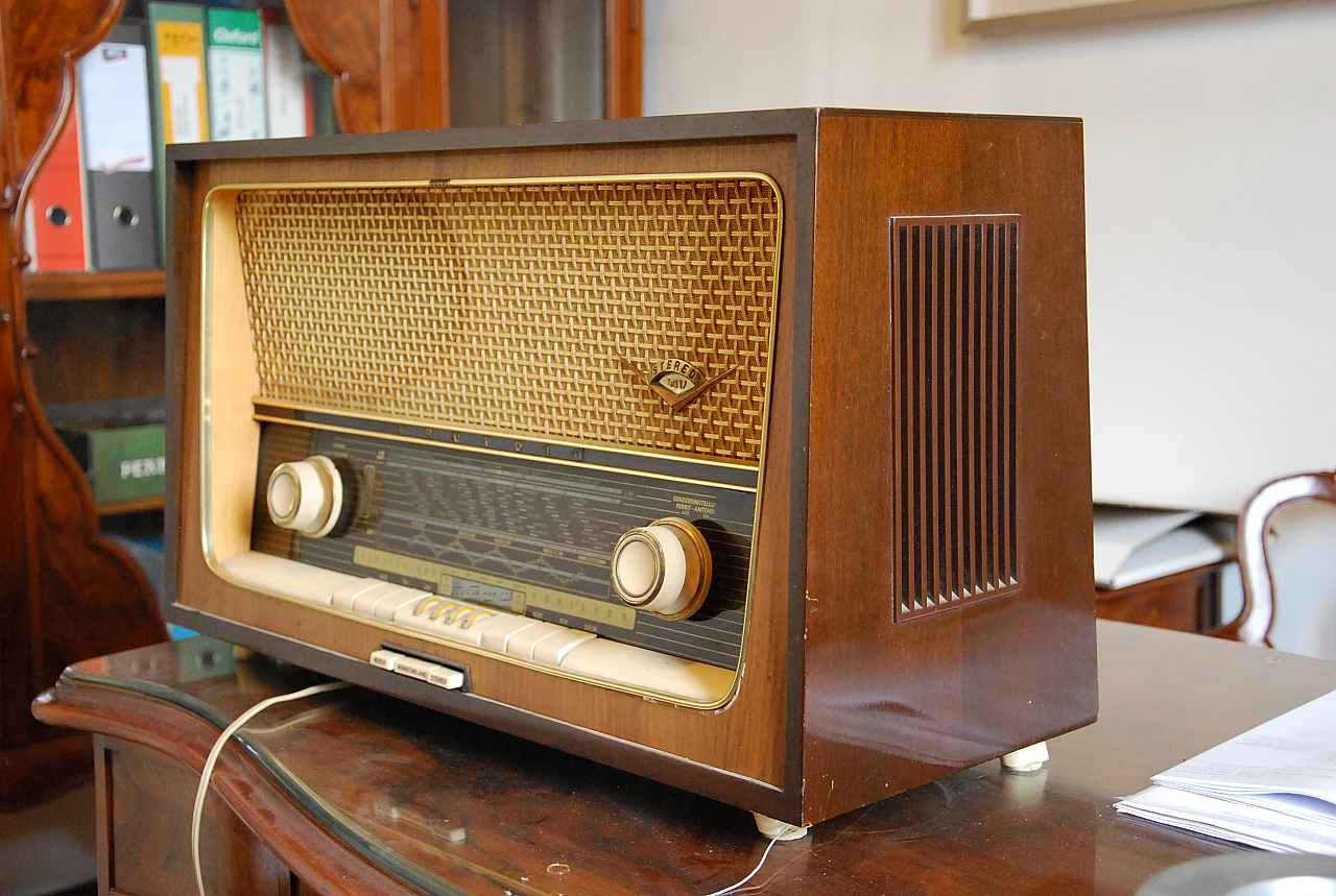 Wood 4017 Stereo radio by Grundig, 1960s 8
