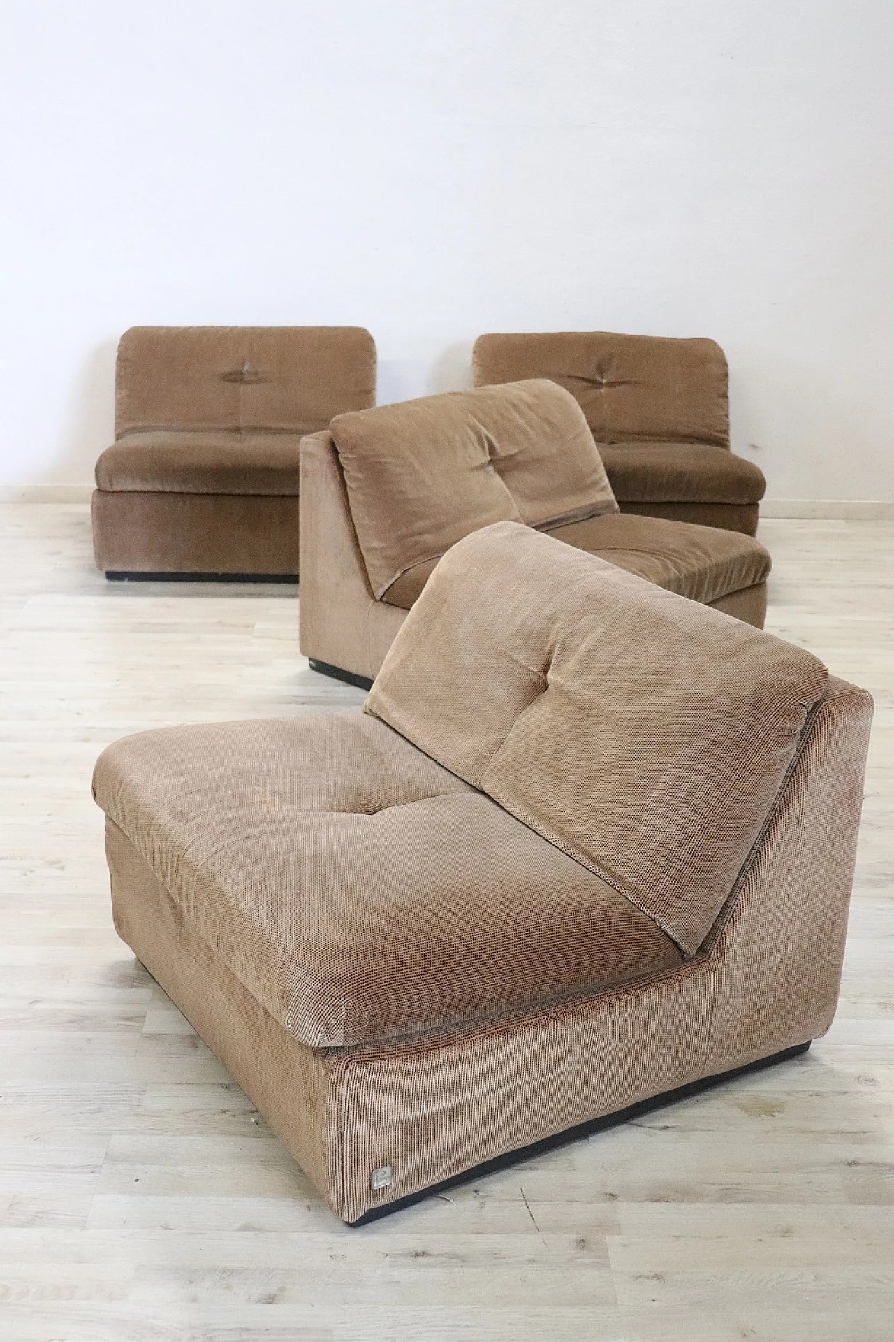 Brown velvet modular sofa by Busnelli, 1970s 5