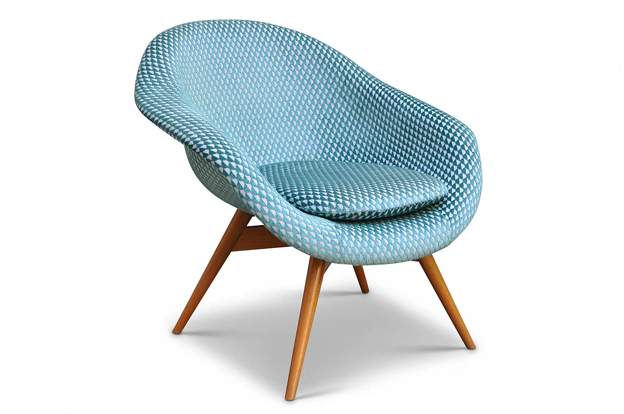 Scandinavian armchair with fibreglass shell frame and wooden legs, 1950s 1