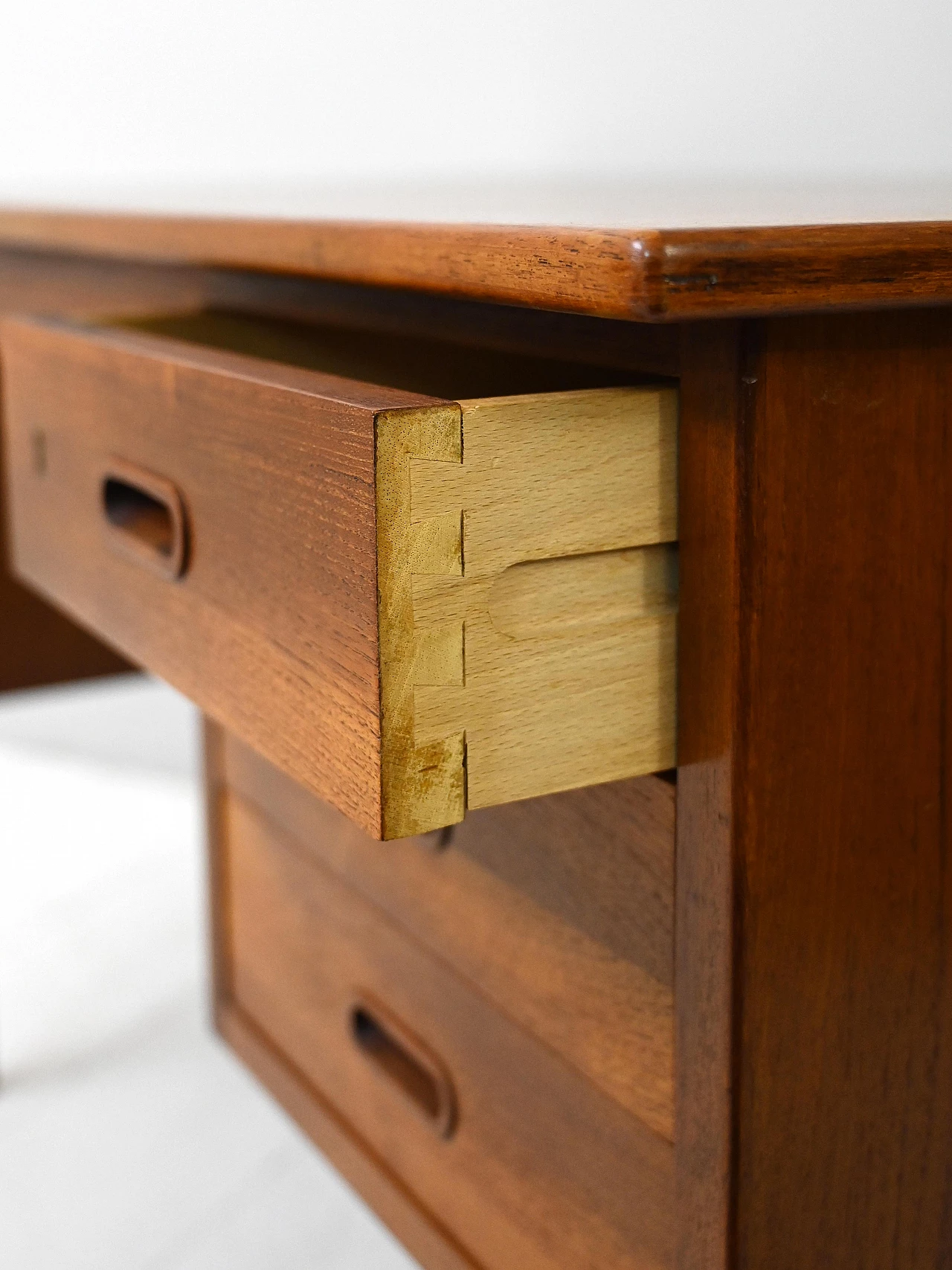 Danish teak desk with drawers and tapered legs, 1950s 9