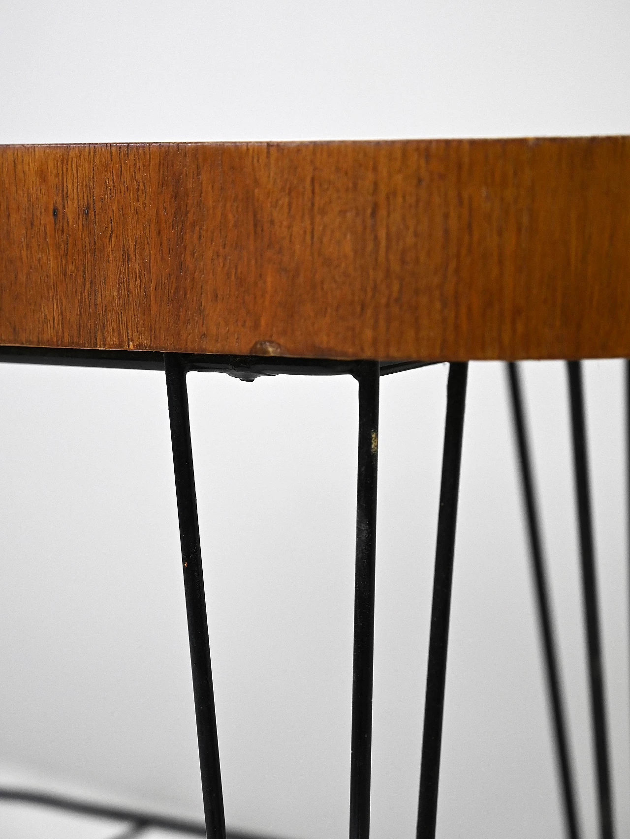 Fioriera scandinava in metallo e teak, anni '60 7