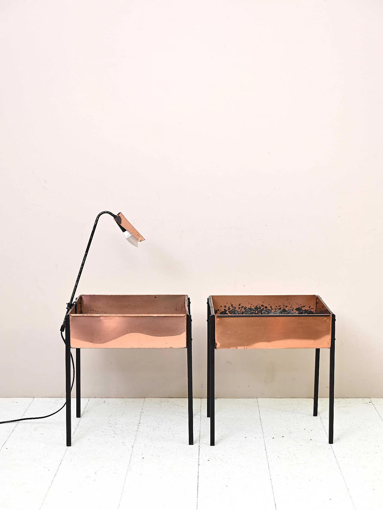 Pair of copper and metal planters with lamp, 1970s 2