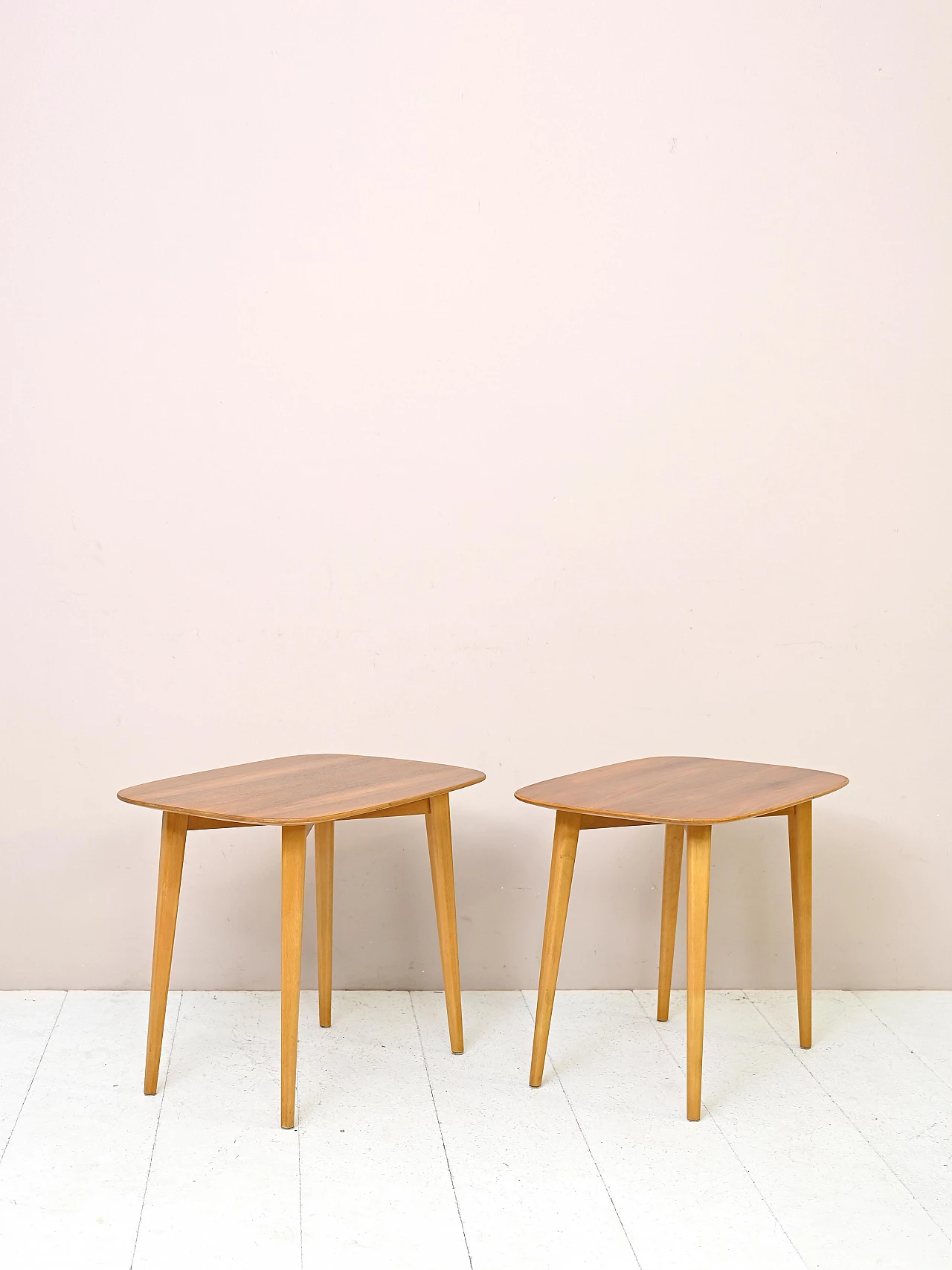 Pair of Scandinavian oval coffee tables with tapered legs, 1960s 3