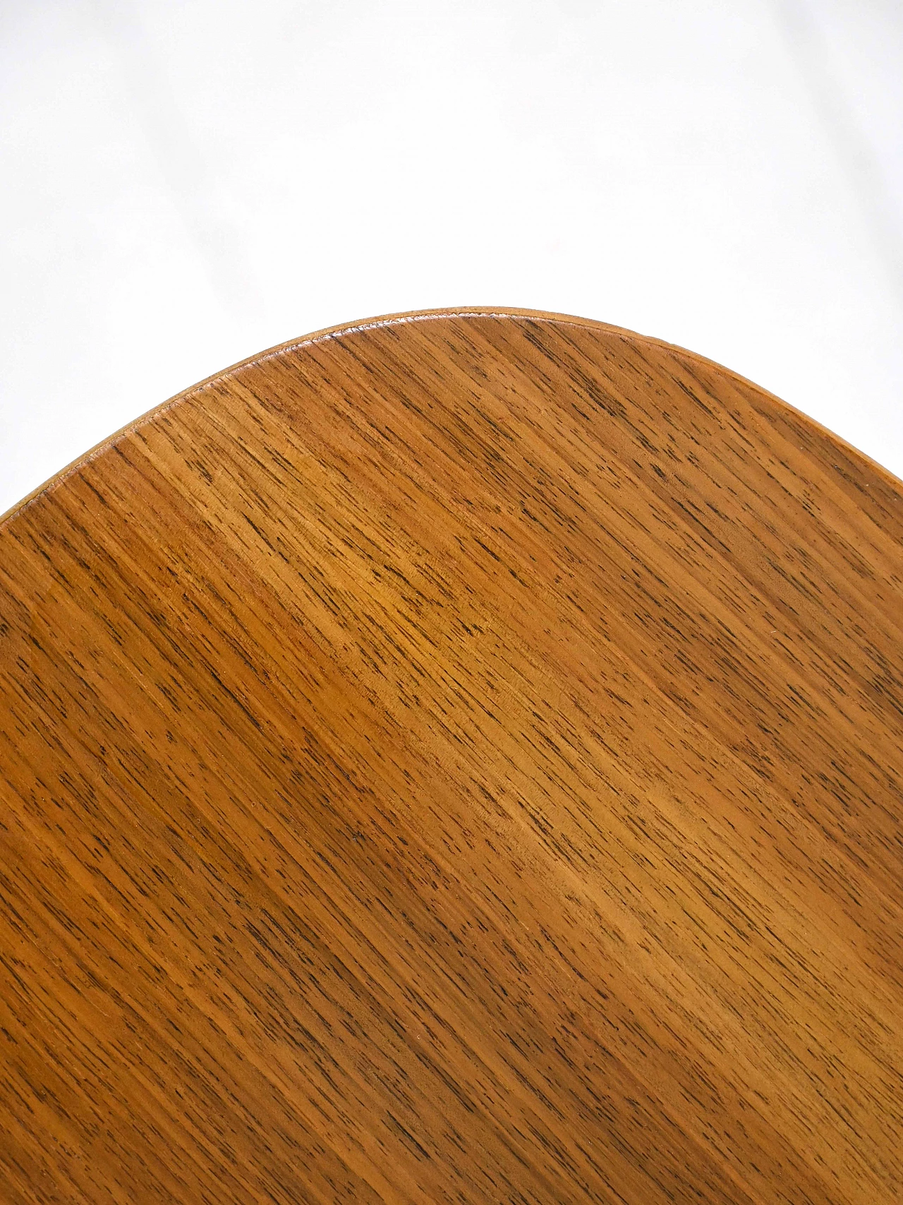 Pair of Scandinavian oval coffee tables with tapered legs, 1960s 5