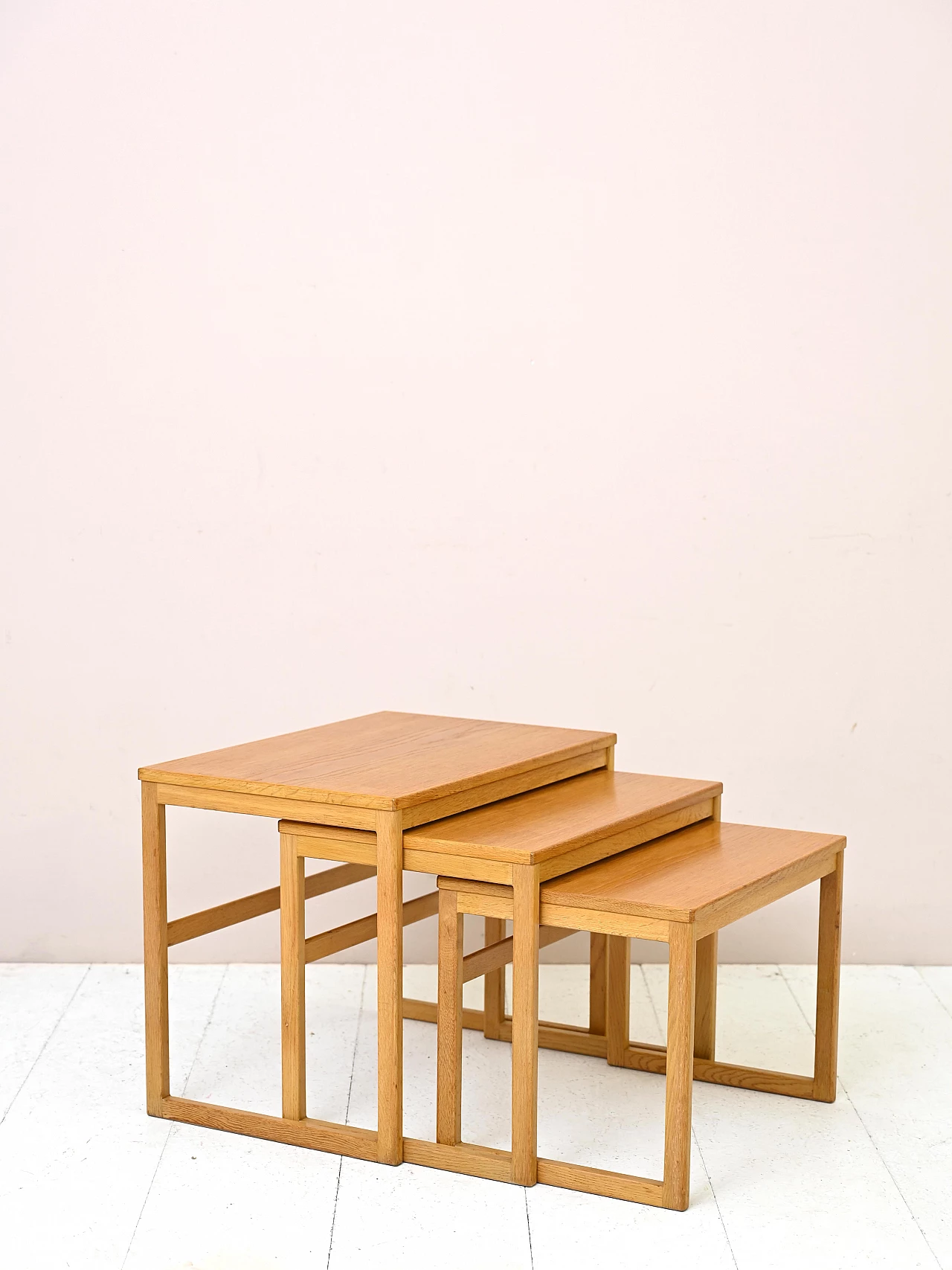 3 Oak nesting tables, 1960s 6