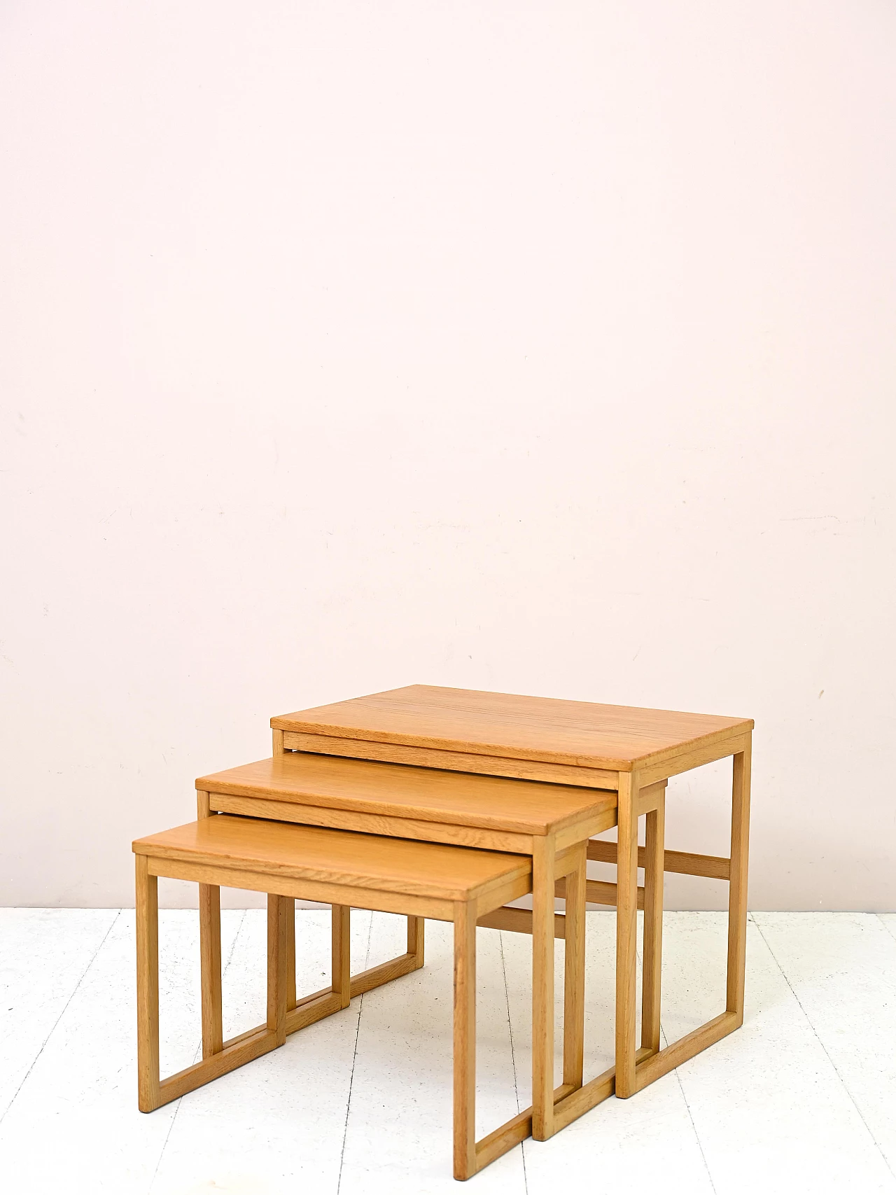 3 Oak nesting tables, 1960s 7
